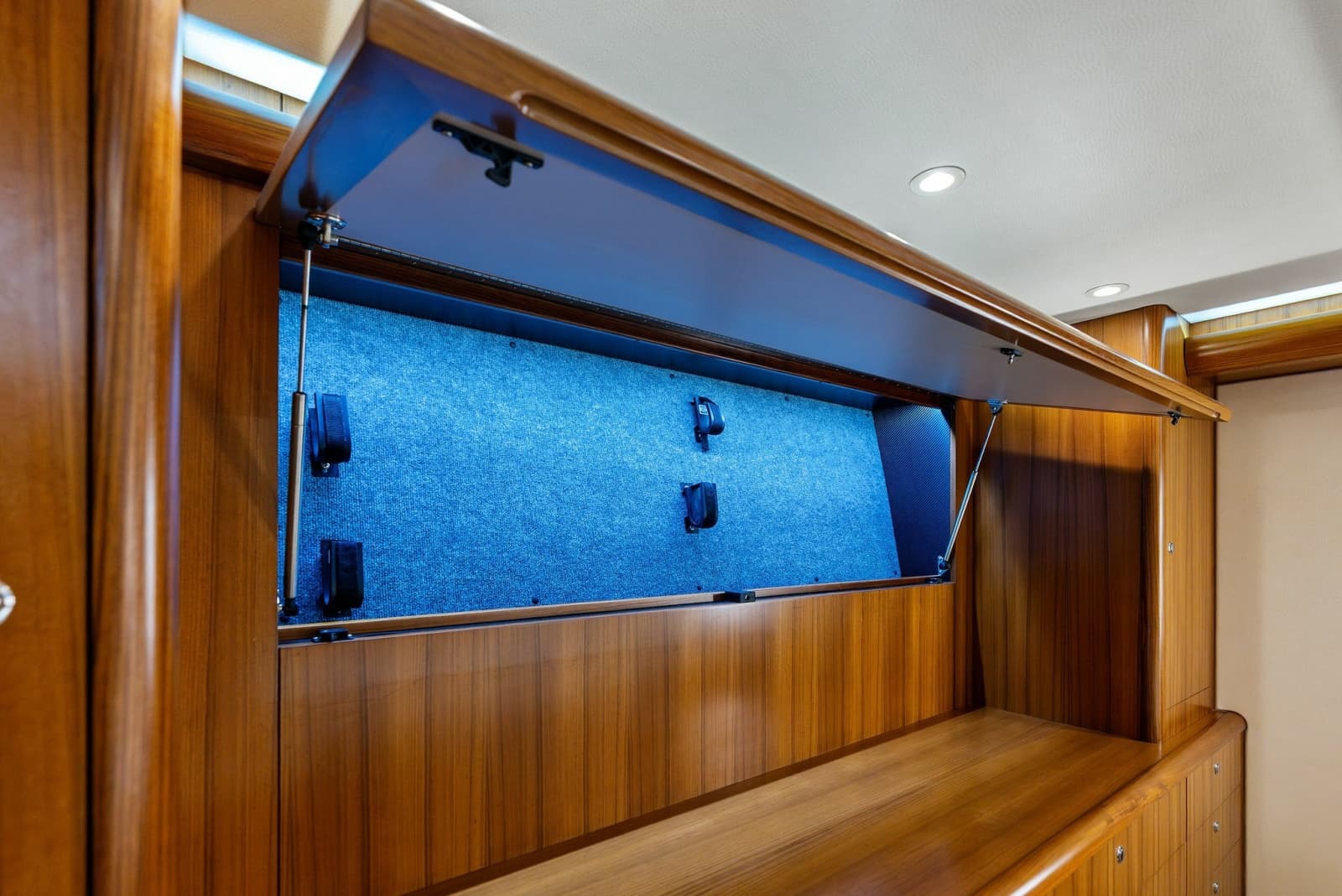 2017 Weaver Custom Sportfish - Photo 35