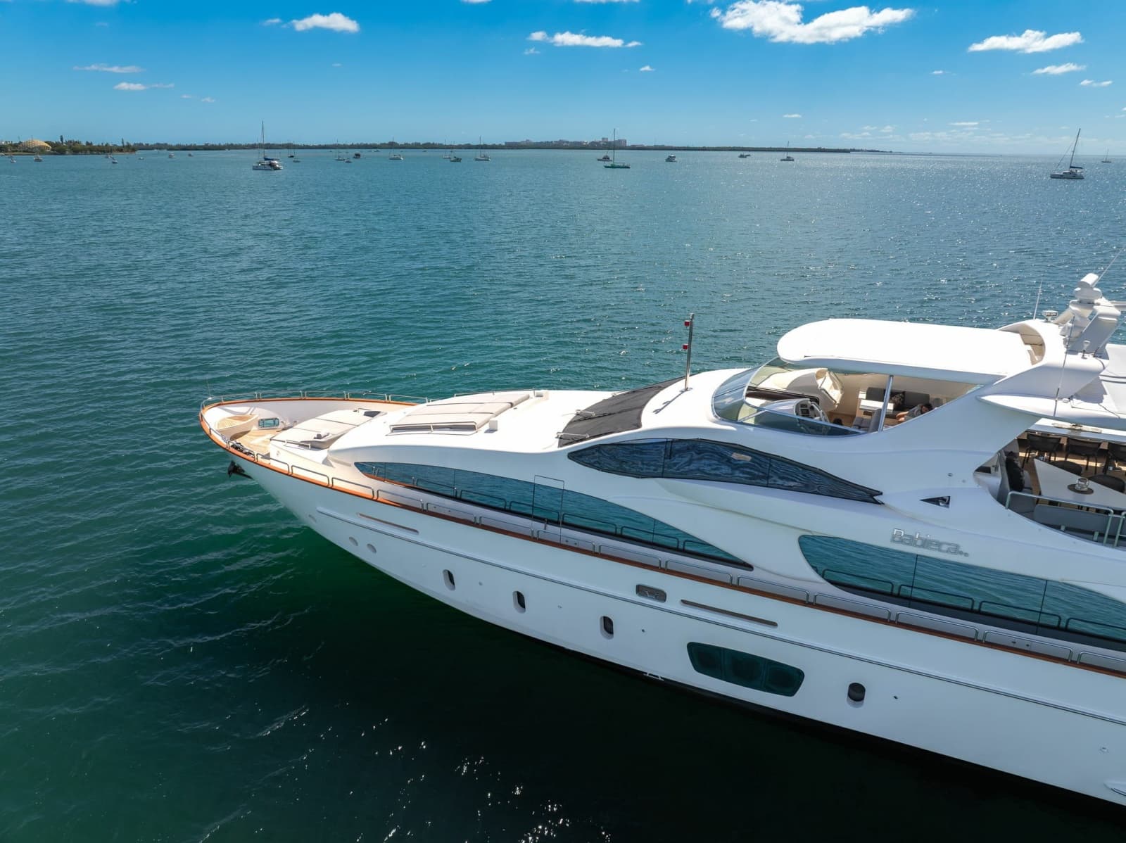 2005 Azimut 105