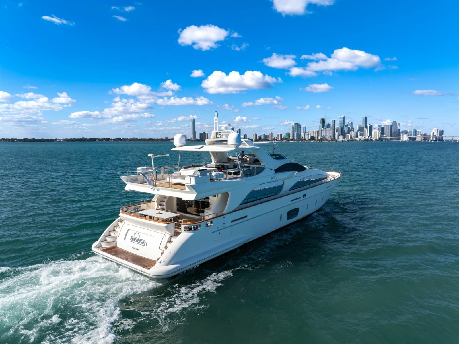 2005 Azimut 105