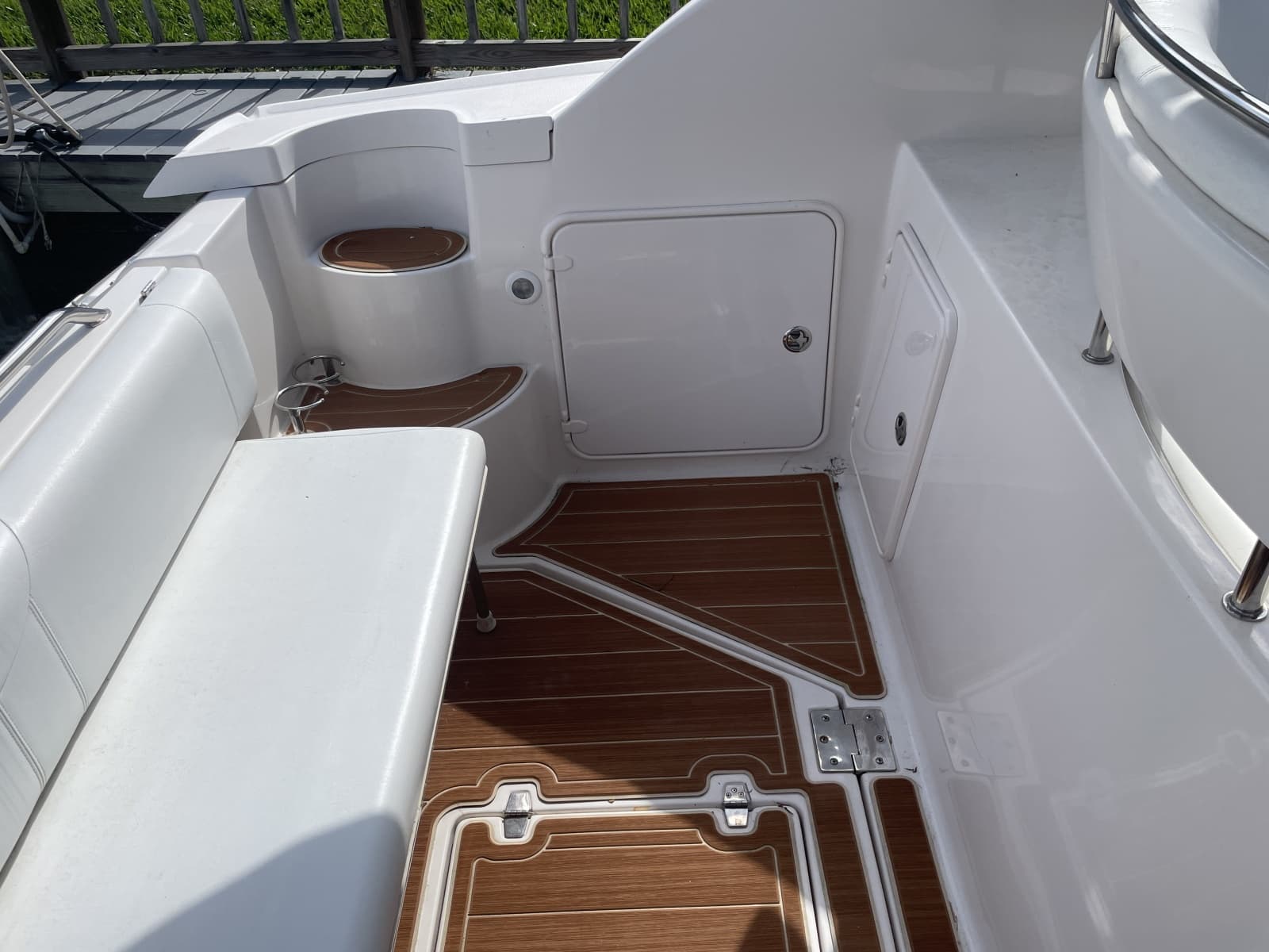 2005 Regal 3560 Express