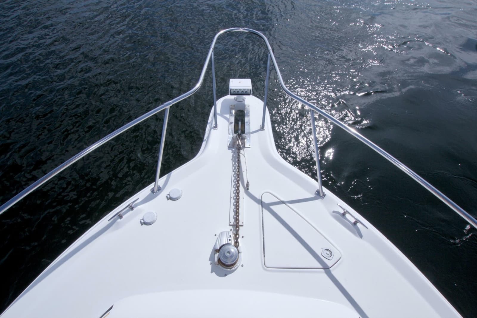 1997 Sea Ray 370 Express Cruiser - Photo 13