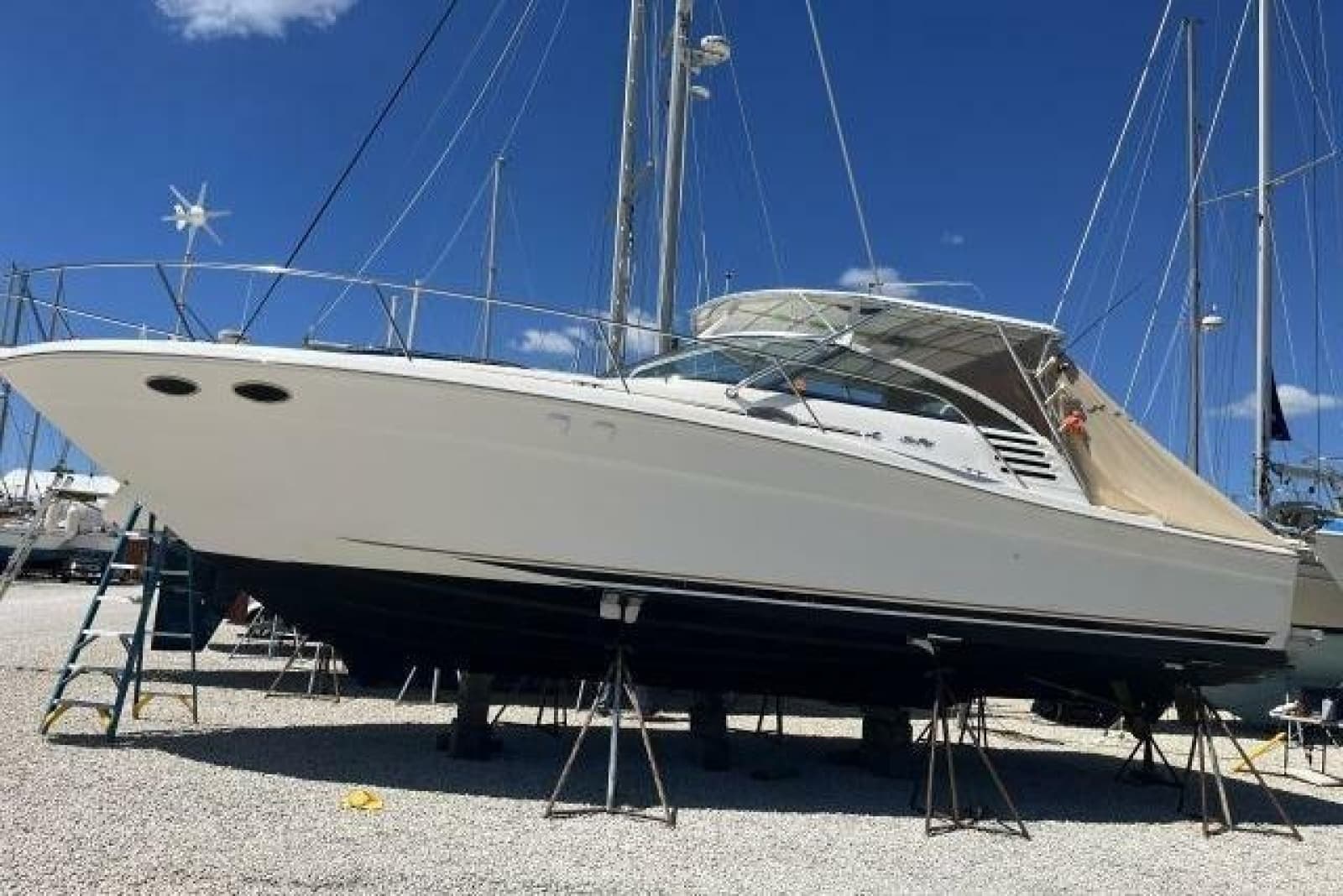 1997 Sea Ray 370 Express Cruiser - Photo 73