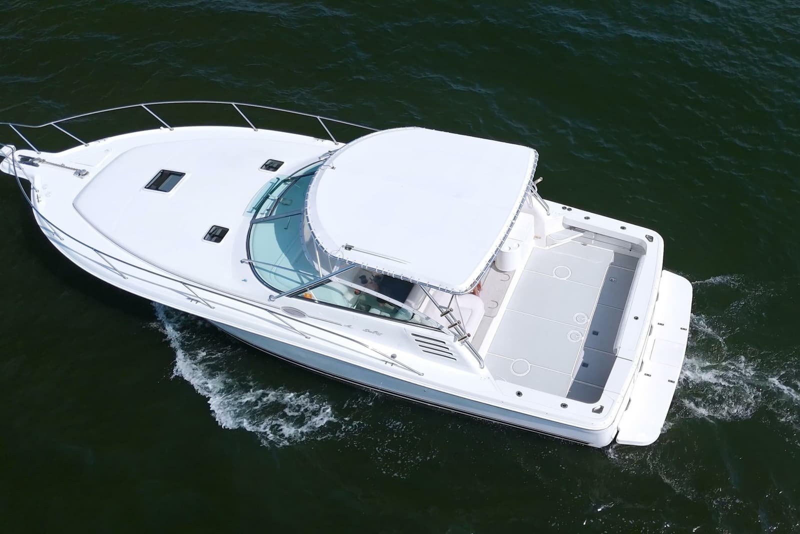 1997 Sea Ray 370 Express Cruiser - Photo 3