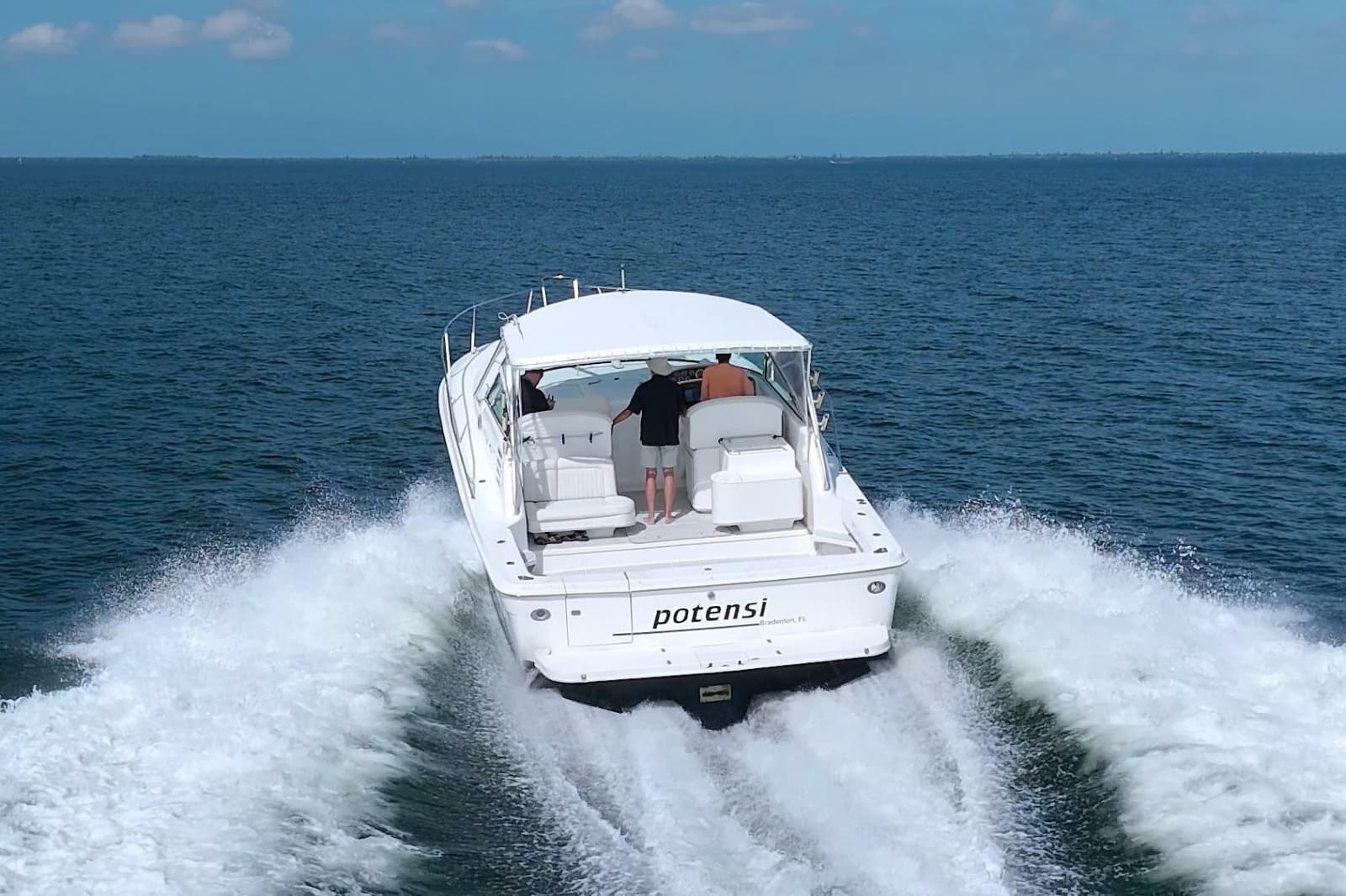 1997 Sea Ray 370 Express Cruiser - Photo 5