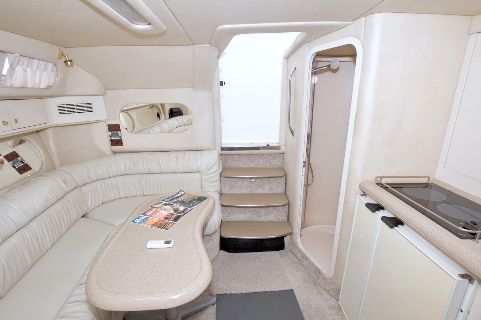 1997 Sea Ray 370 Express Cruiser - Photo 47