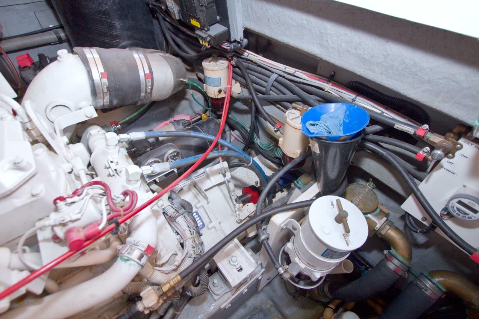 1997 Sea Ray 370 Express Cruiser - Photo 63