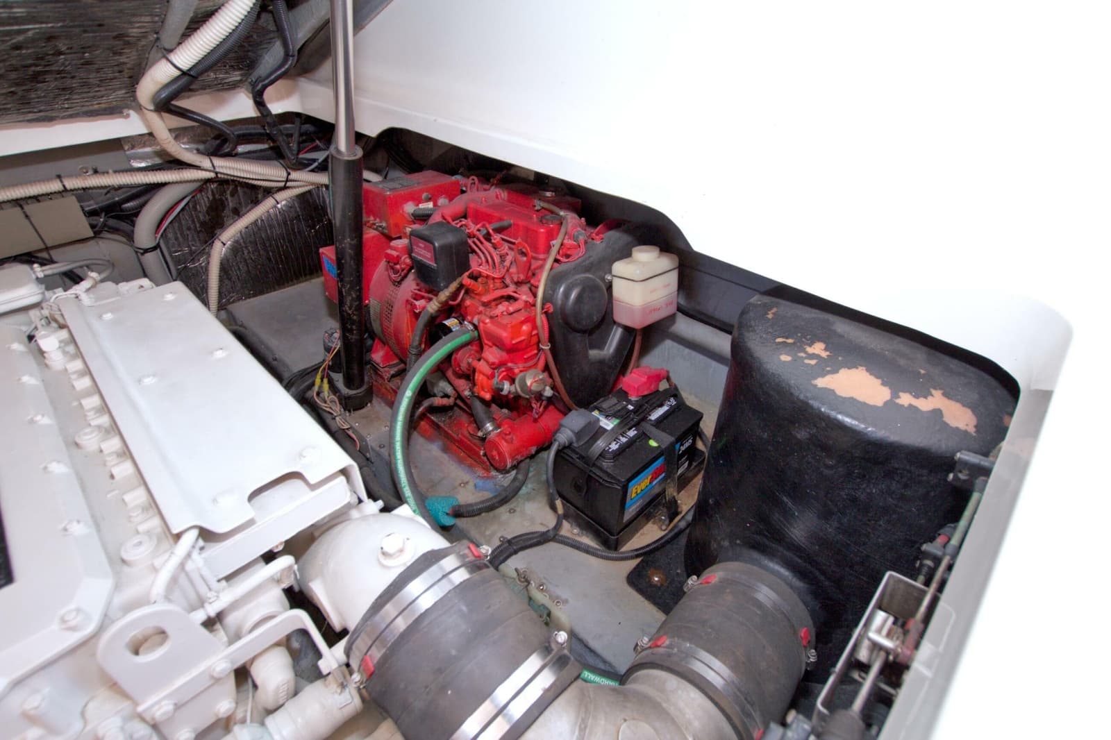 1997 Sea Ray 370 Express Cruiser - Photo 65