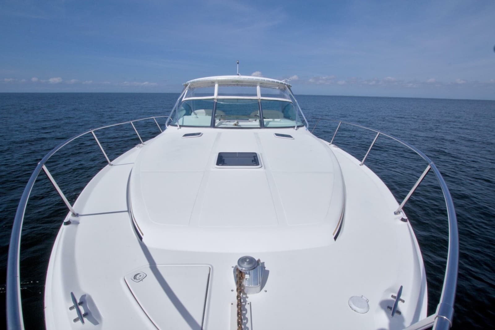 1997 Sea Ray 370 Express Cruiser - Photo 14