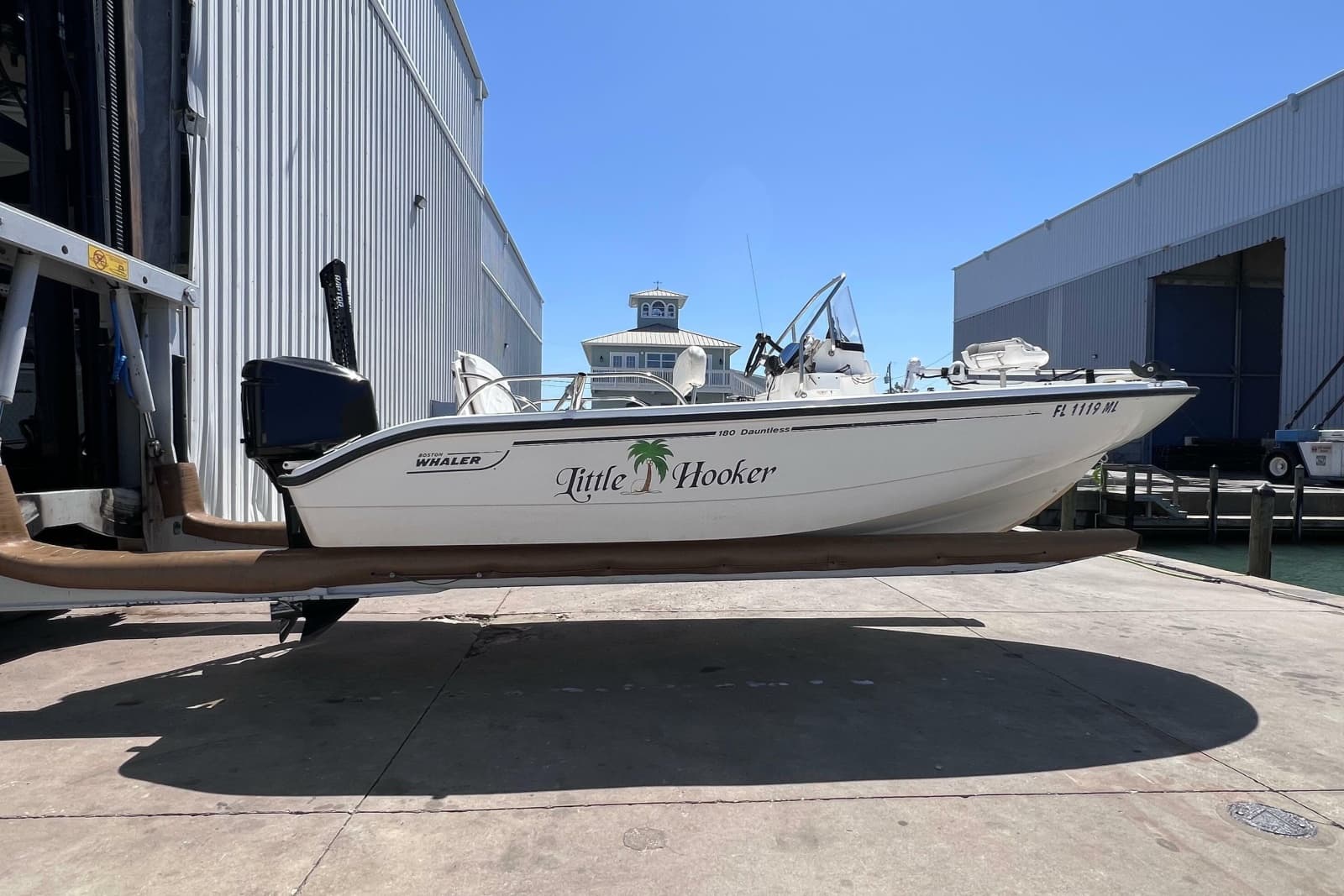 2004 Boston Whaler 180 Dauntless