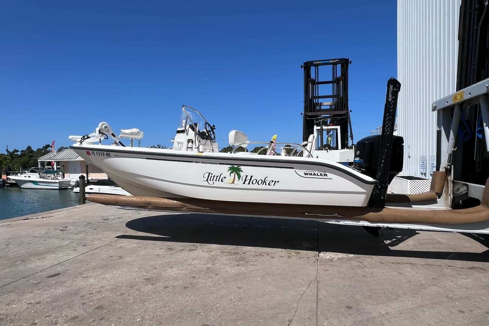 2004 Boston Whaler 180 Dauntless