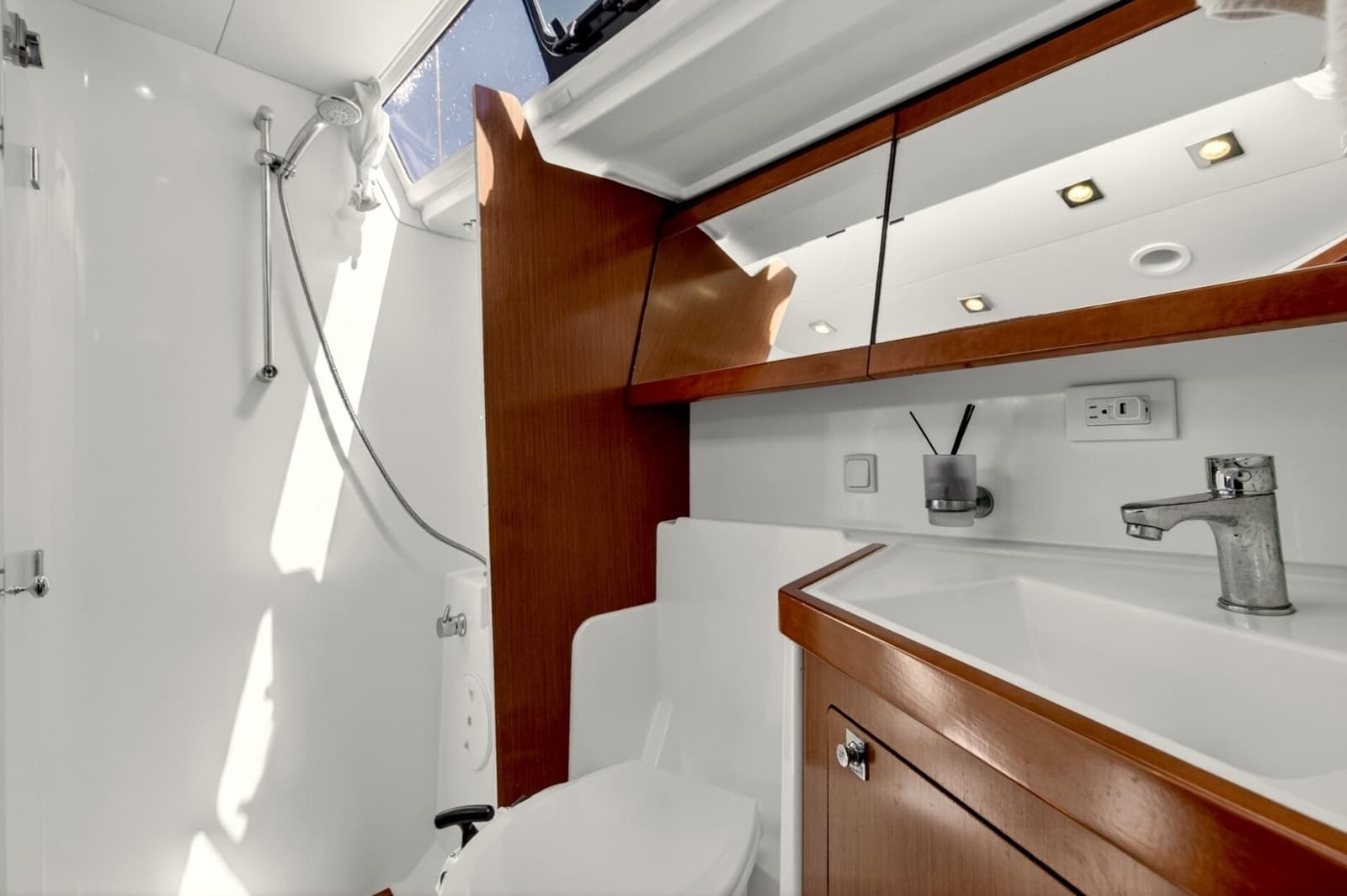 2012 Beneteau Oceanis 48 - Photo 83
