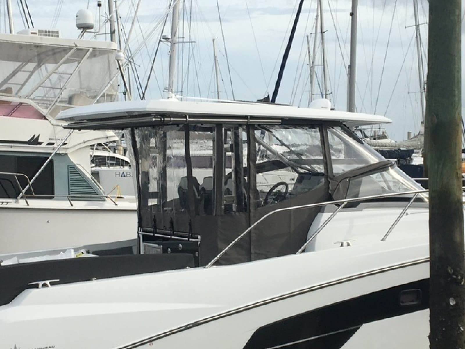 2022 Jeanneau Leader 10.5 WA 2