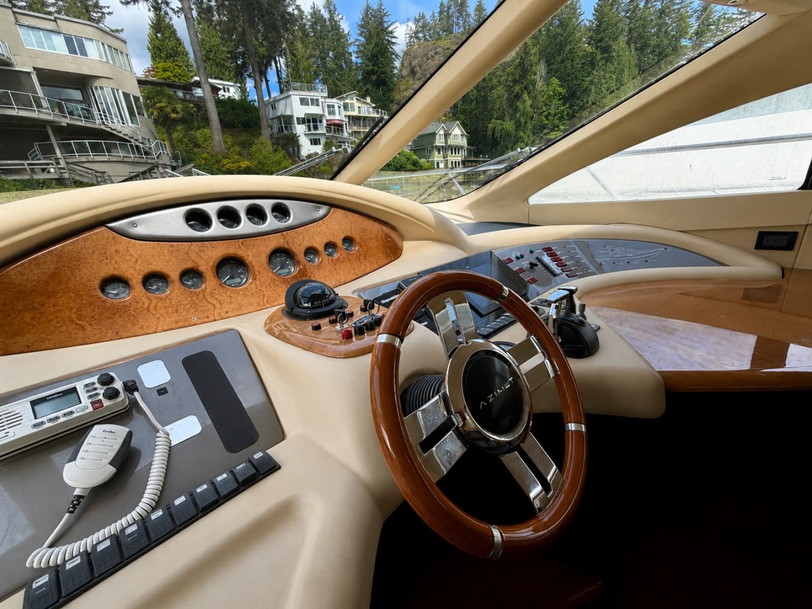 2005 Azimut Fly 62 - Photo 20