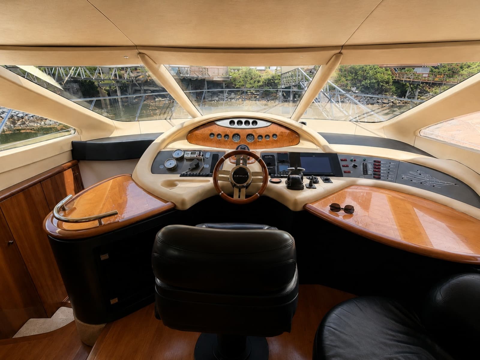 2005 Azimut Fly 62 - Photo 19