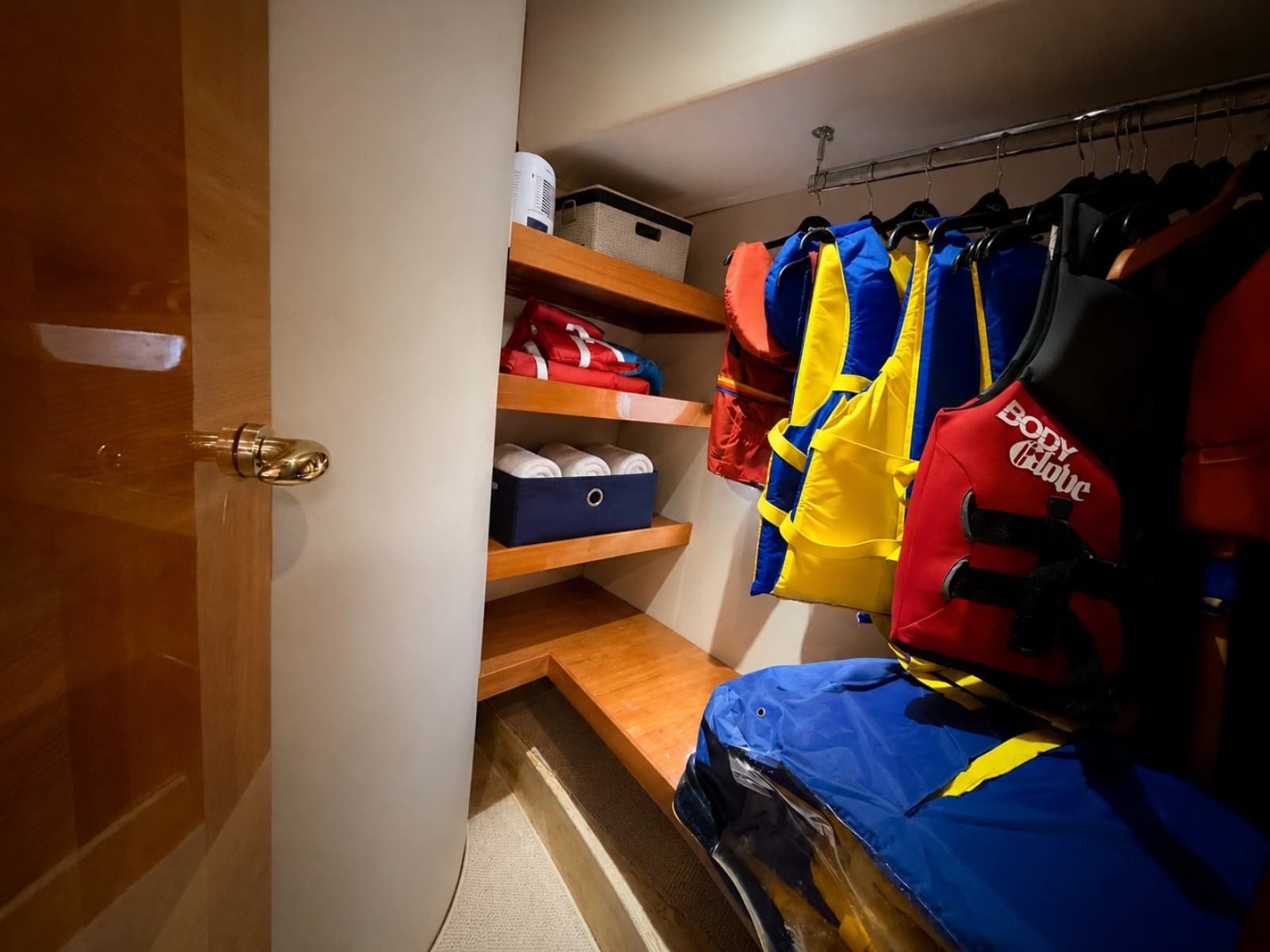 2005 Azimut Fly 62 - Photo 30