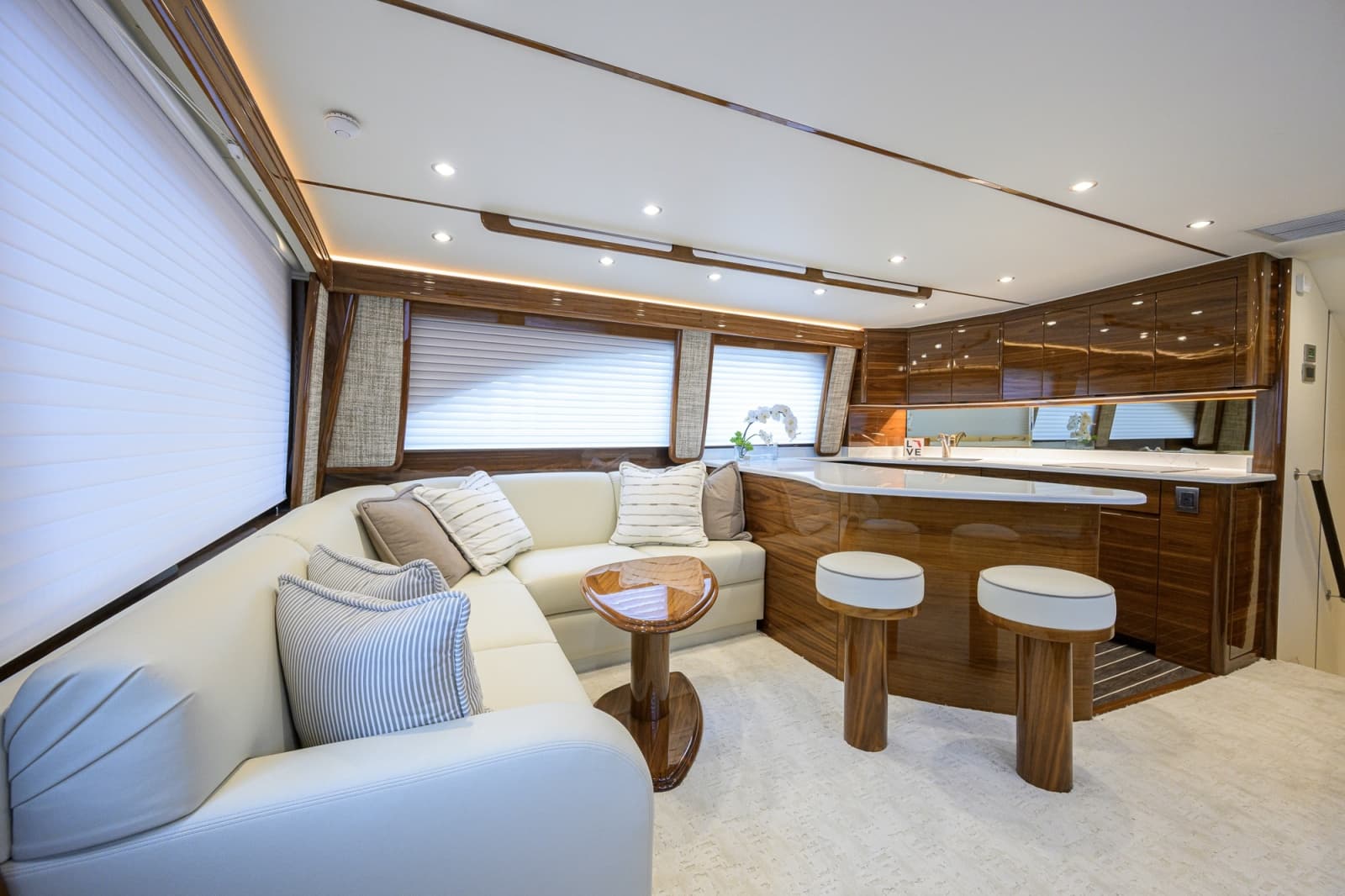 2024 Viking 54 Convertible - Photo 2