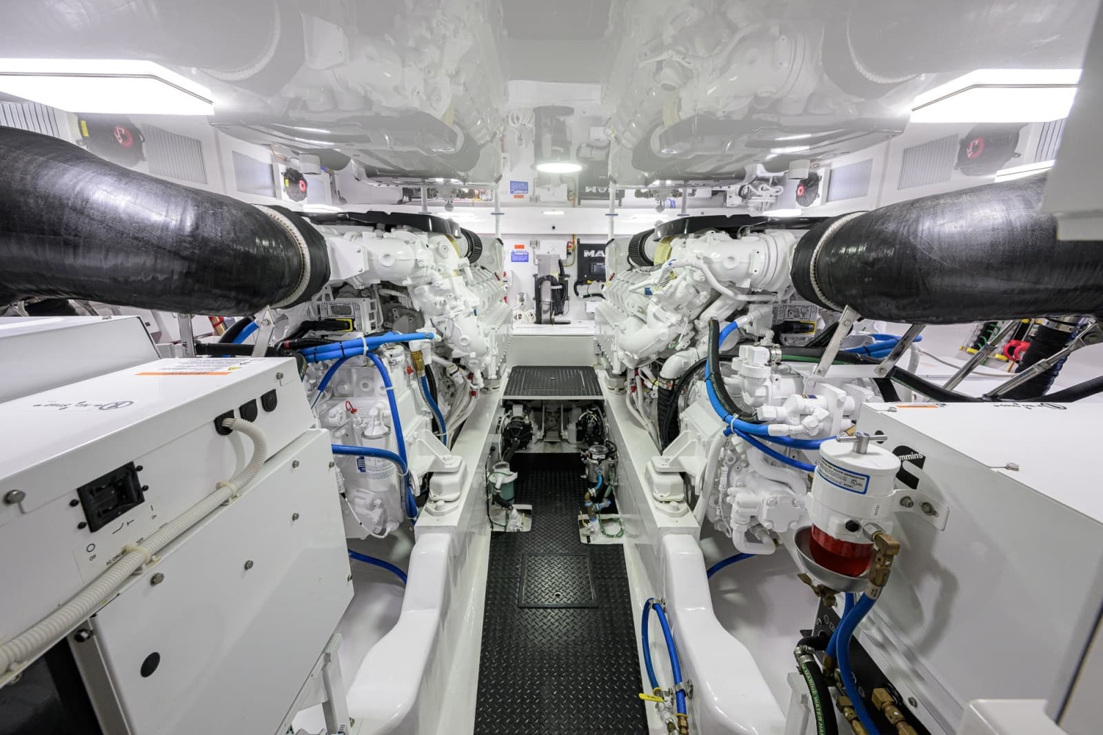 2024 Viking 54 Convertible - Photo 46