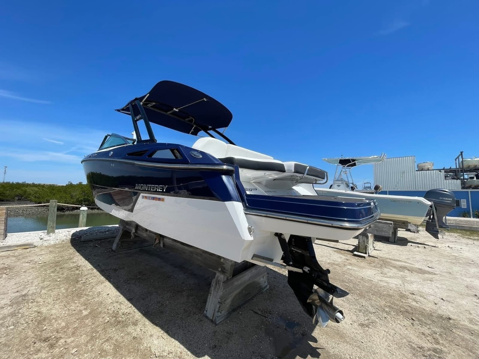 2015 Monterey 268SS - Photo 2