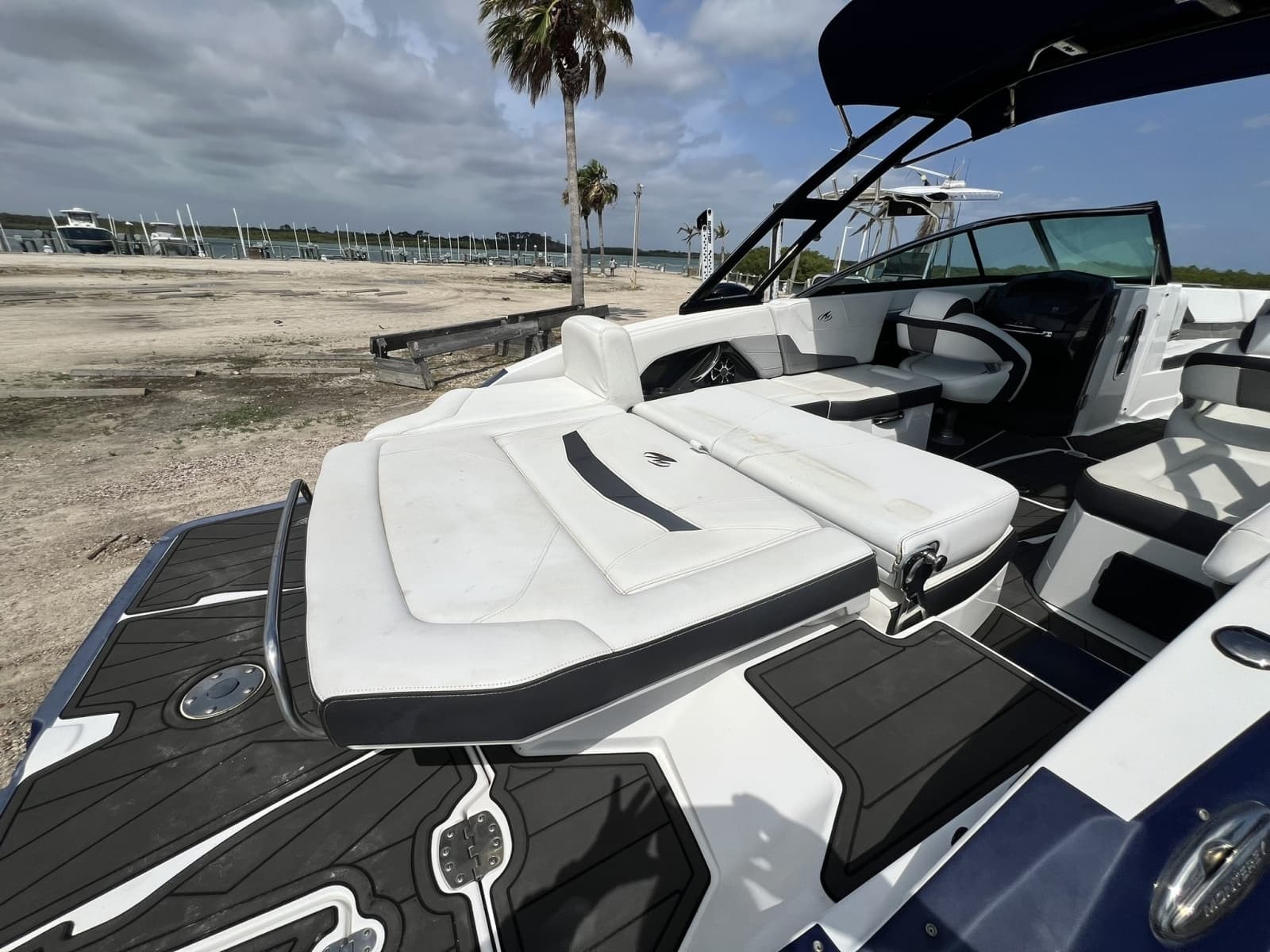 2015 Monterey 268SS - Photo 27