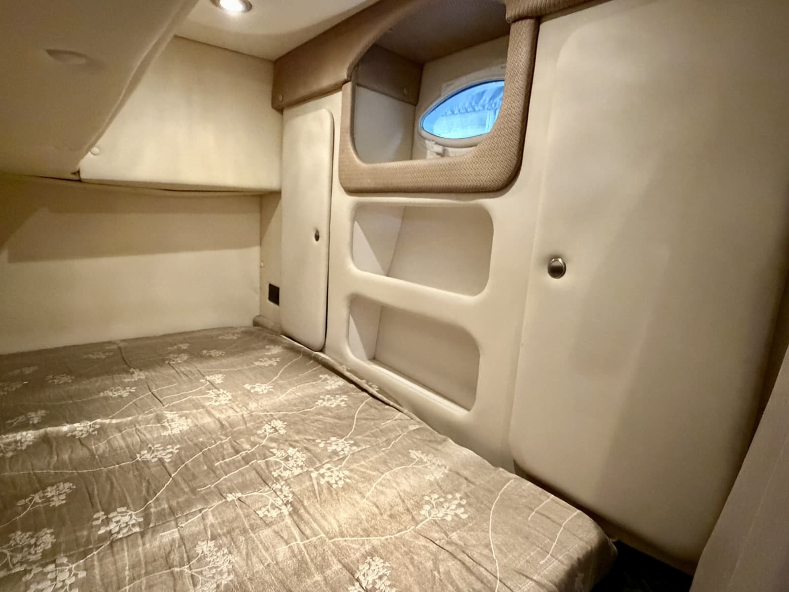 2008 Rinker 280 Express Cruiser