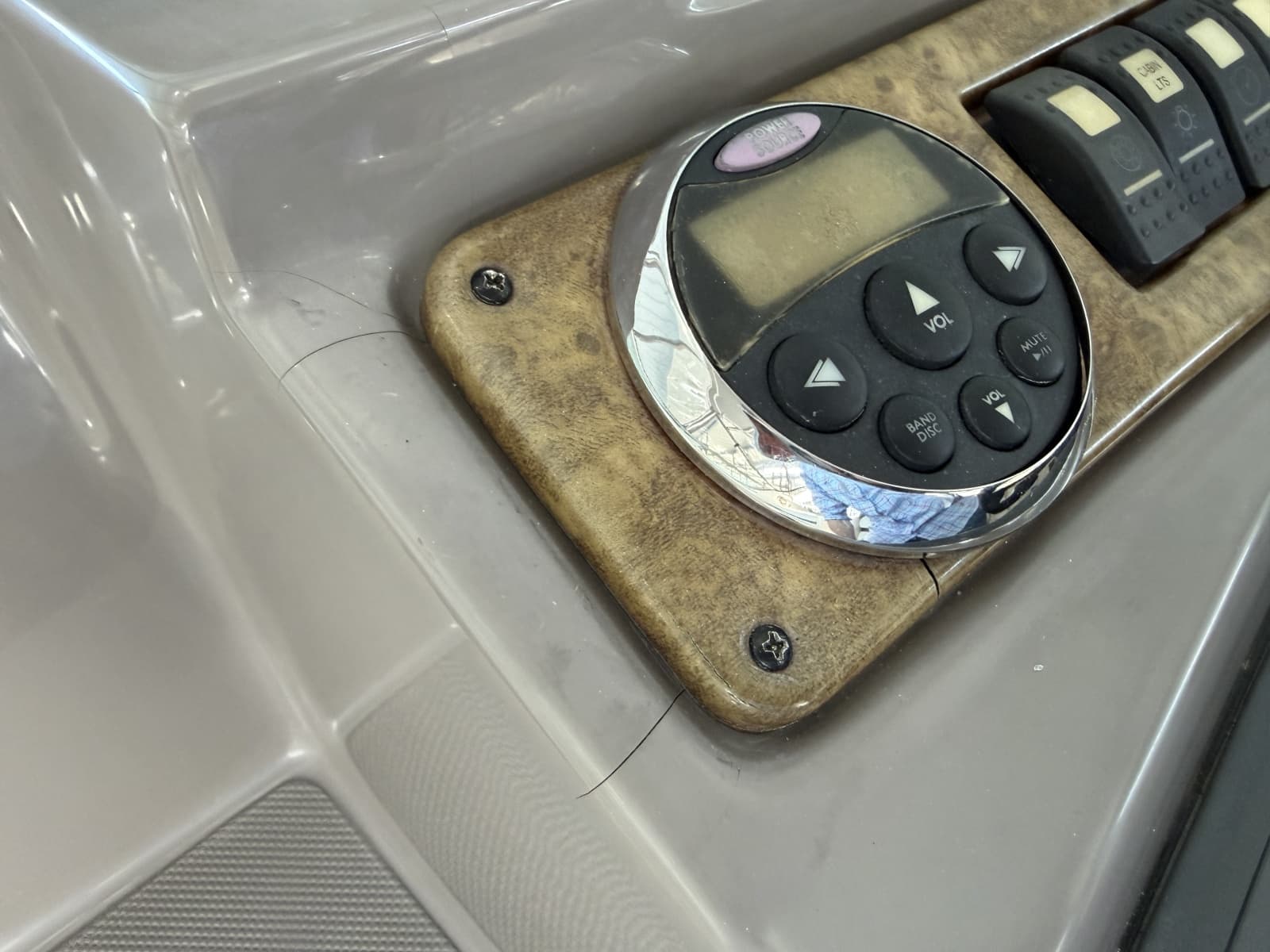 2008 Rinker 280 Express Cruiser