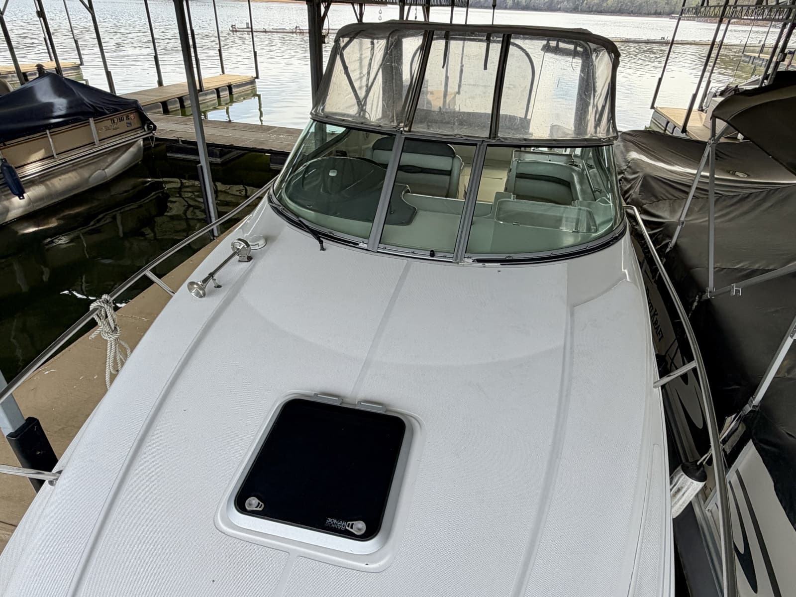 2008 Rinker 280 Express Cruiser