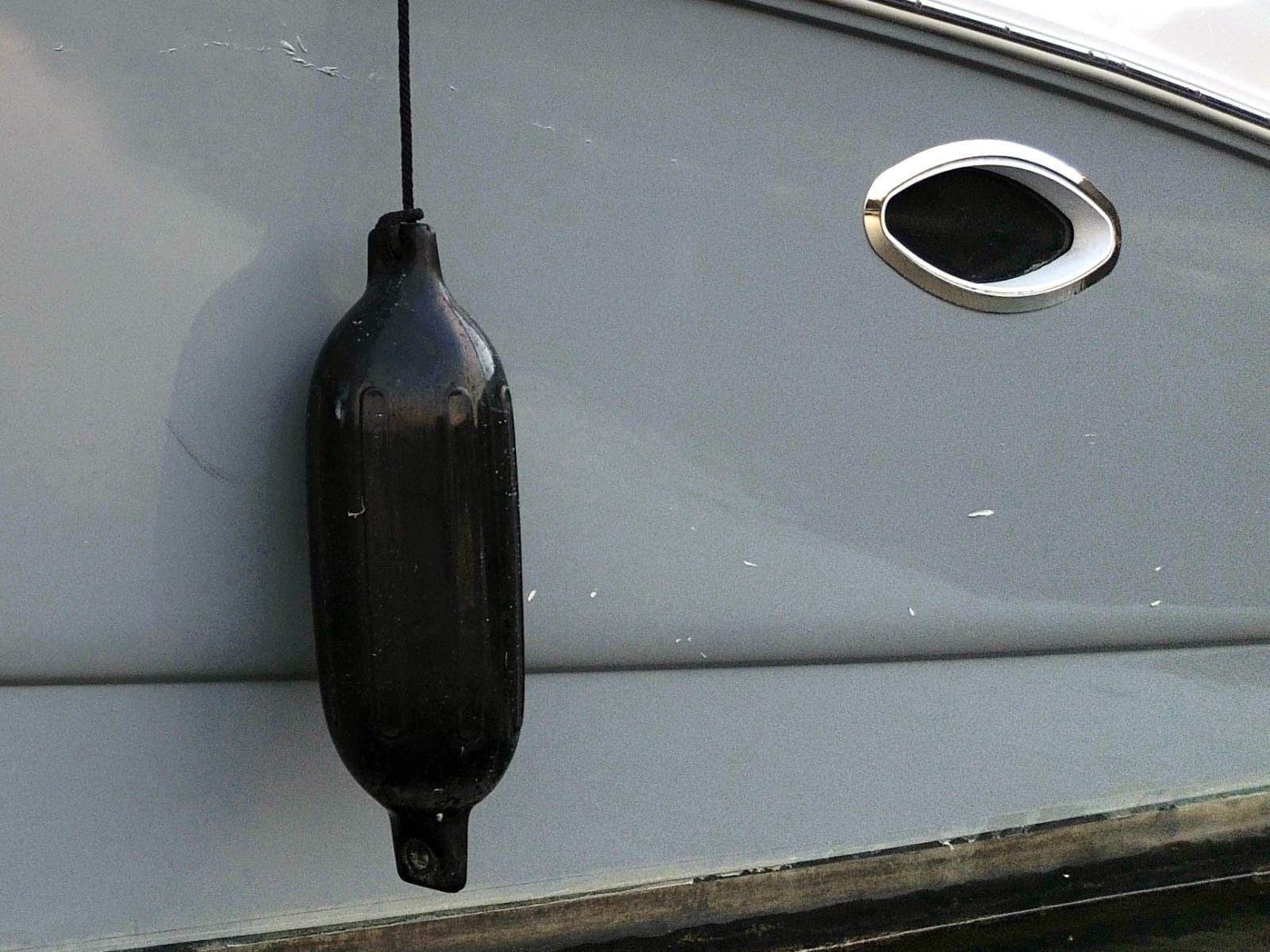 2008 Rinker 280 Express Cruiser