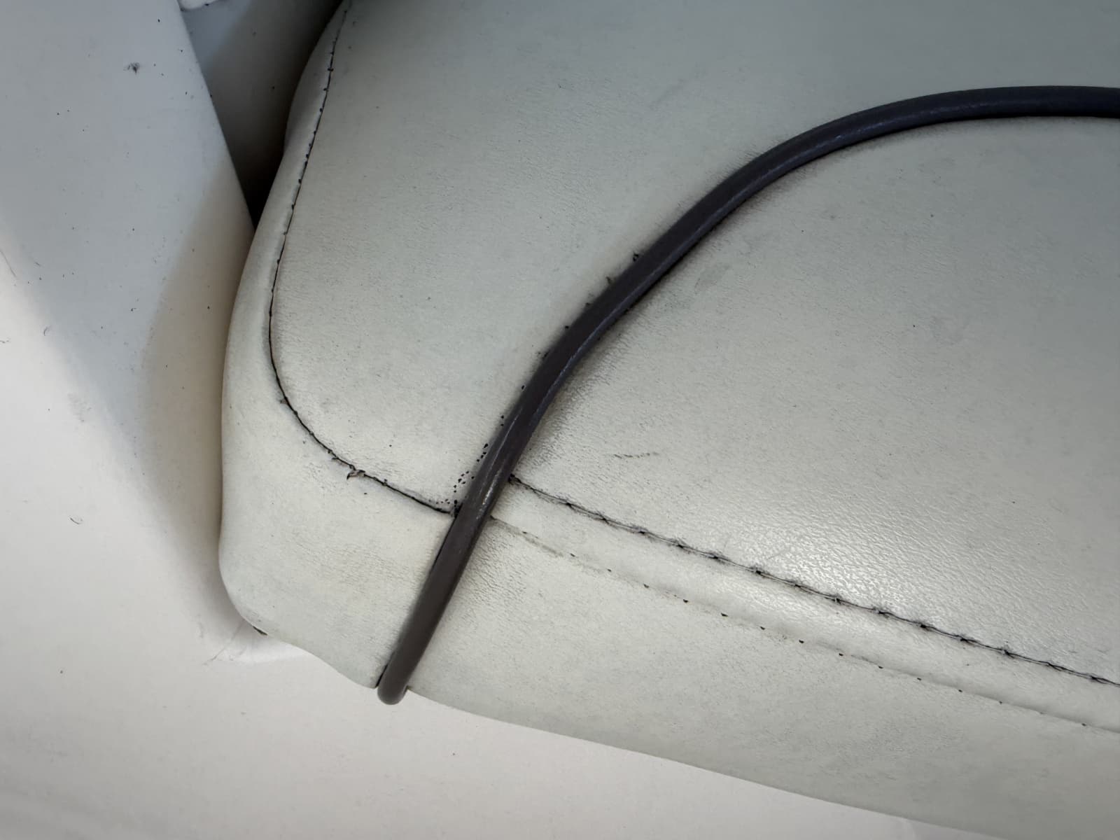 2008 Rinker 280 Express Cruiser