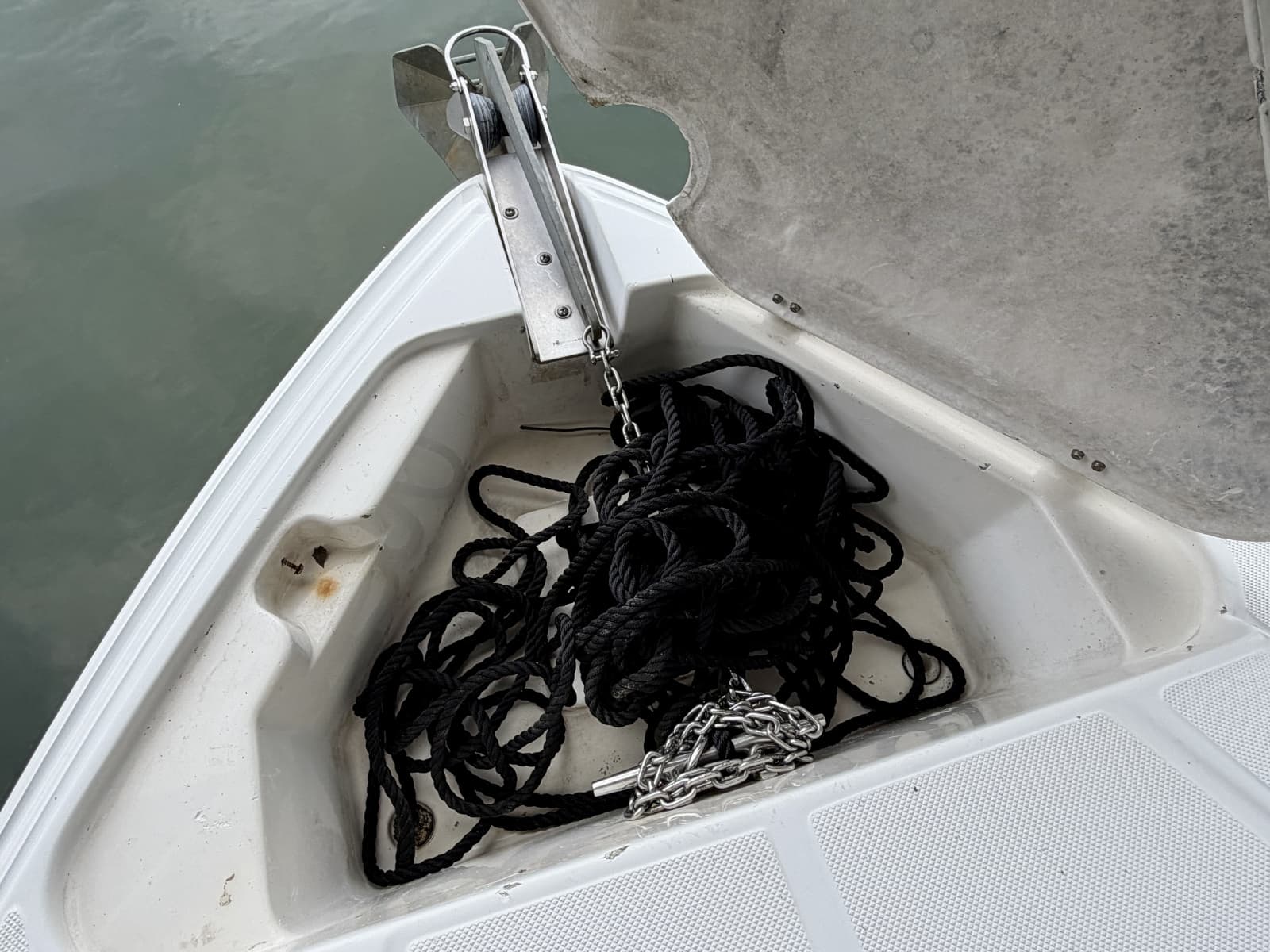 2008 Rinker 280 Express Cruiser