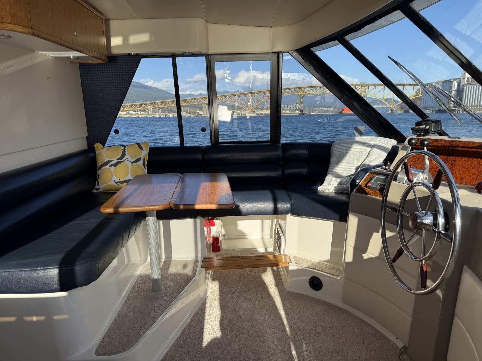 1998 Bayliner 4788 - Photo 25