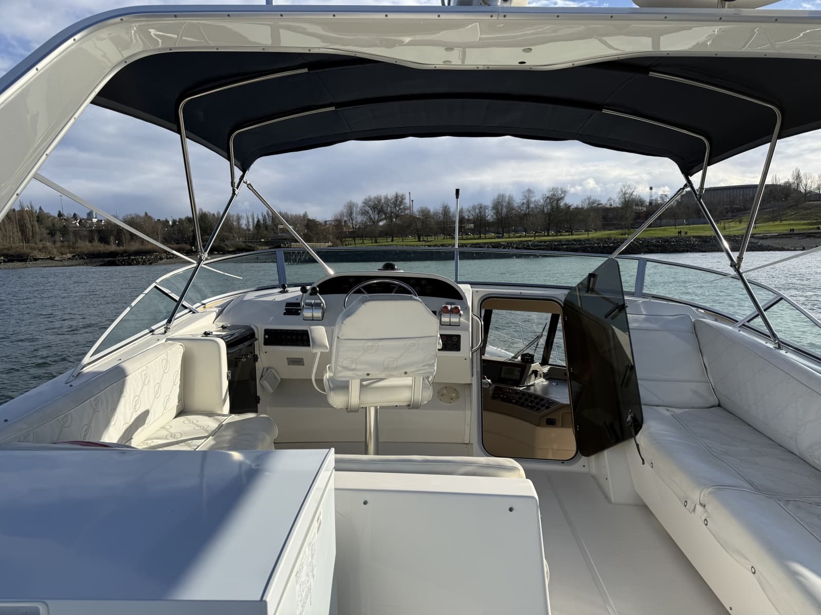 1998 Bayliner 4788 - Photo 10
