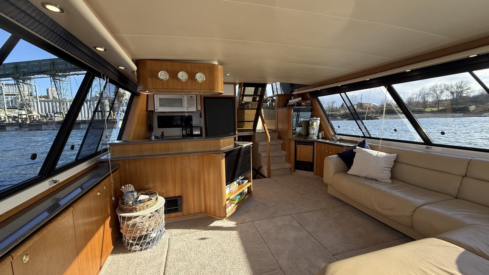 1998 Bayliner 4788 - Photo 14