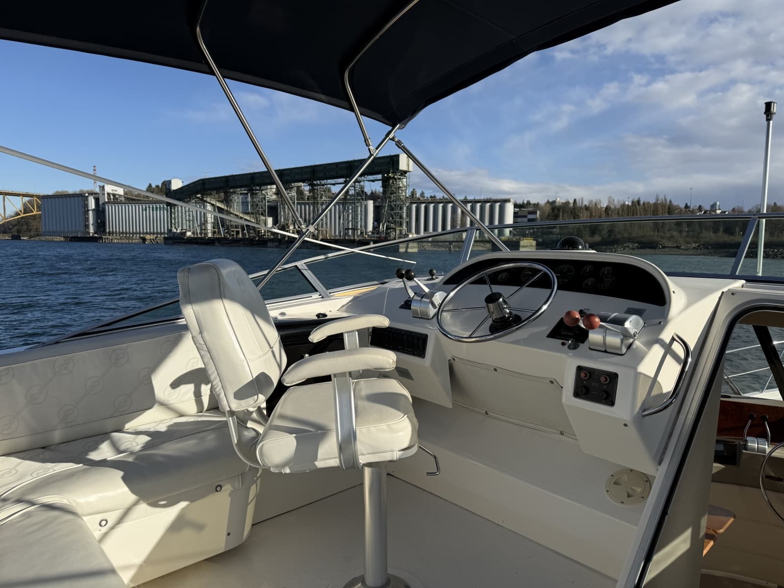 1998 Bayliner 4788 - Photo 11