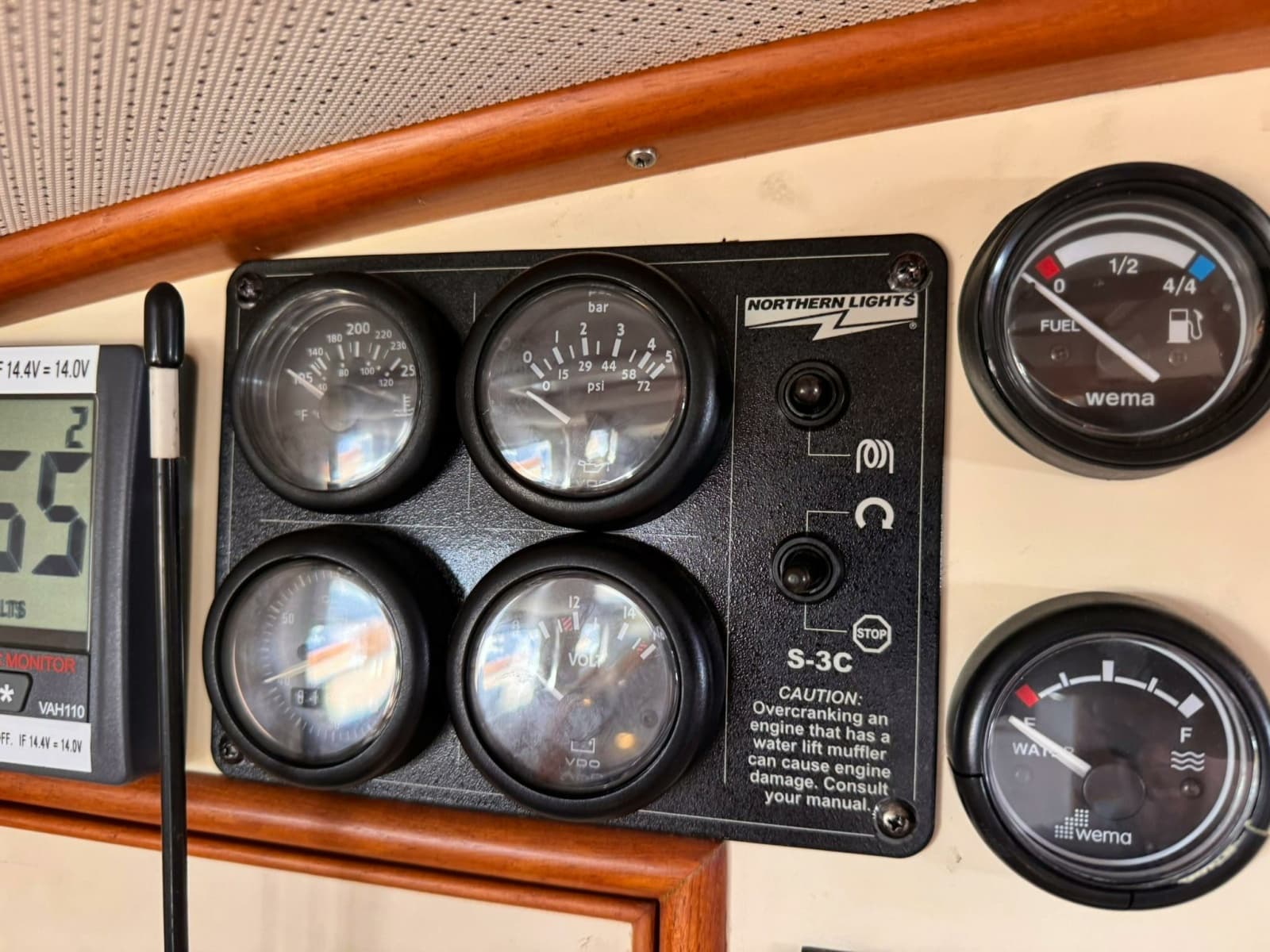 1999 Grand Banks Yachts 