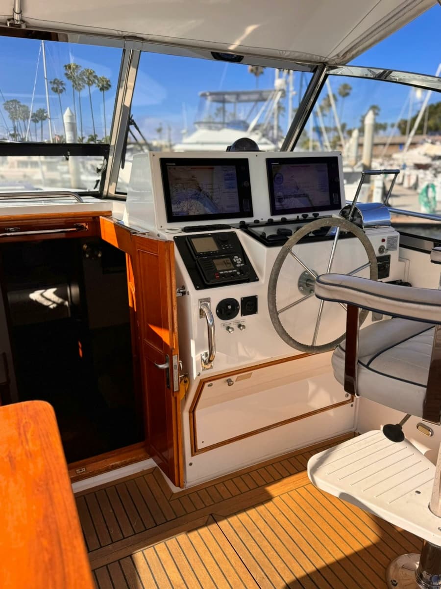 1999 Grand Banks Yachts  - Photo 13