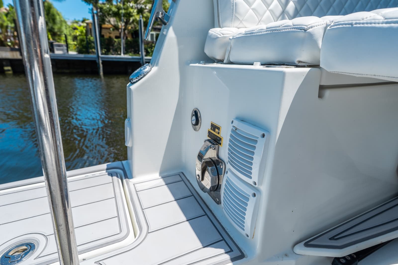 2024 Jeanneau NC 1295 Fly