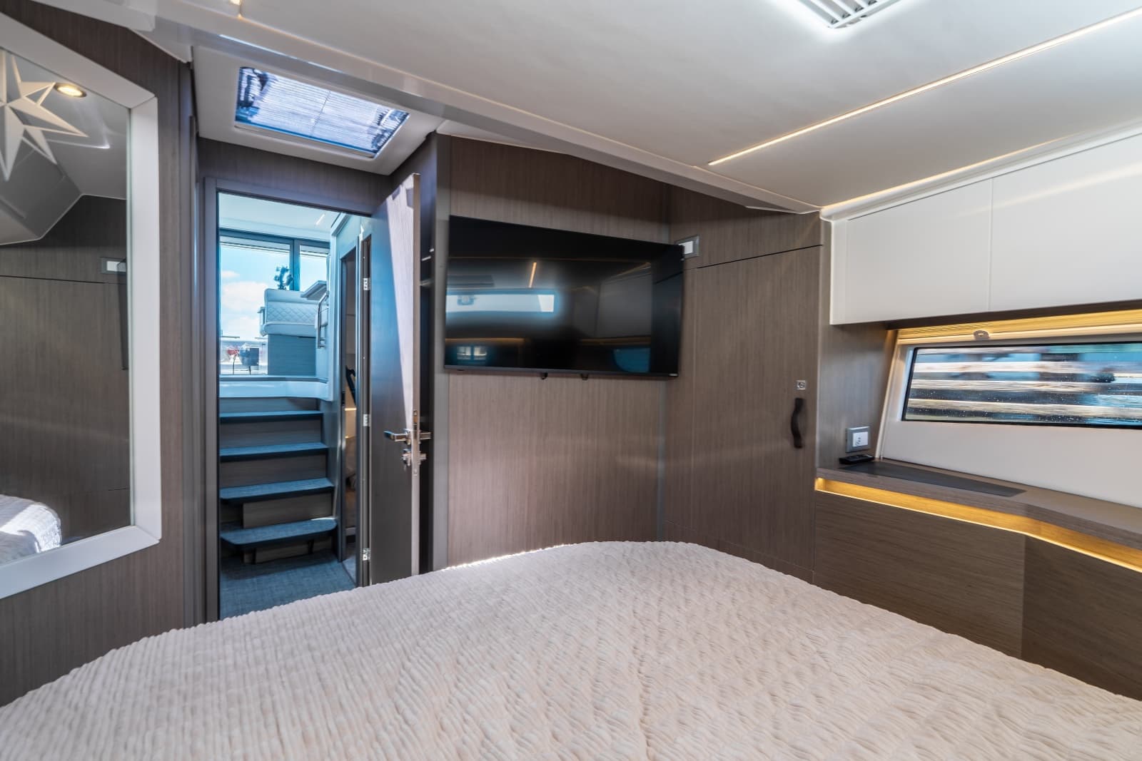 2024 Jeanneau NC 1295 Fly