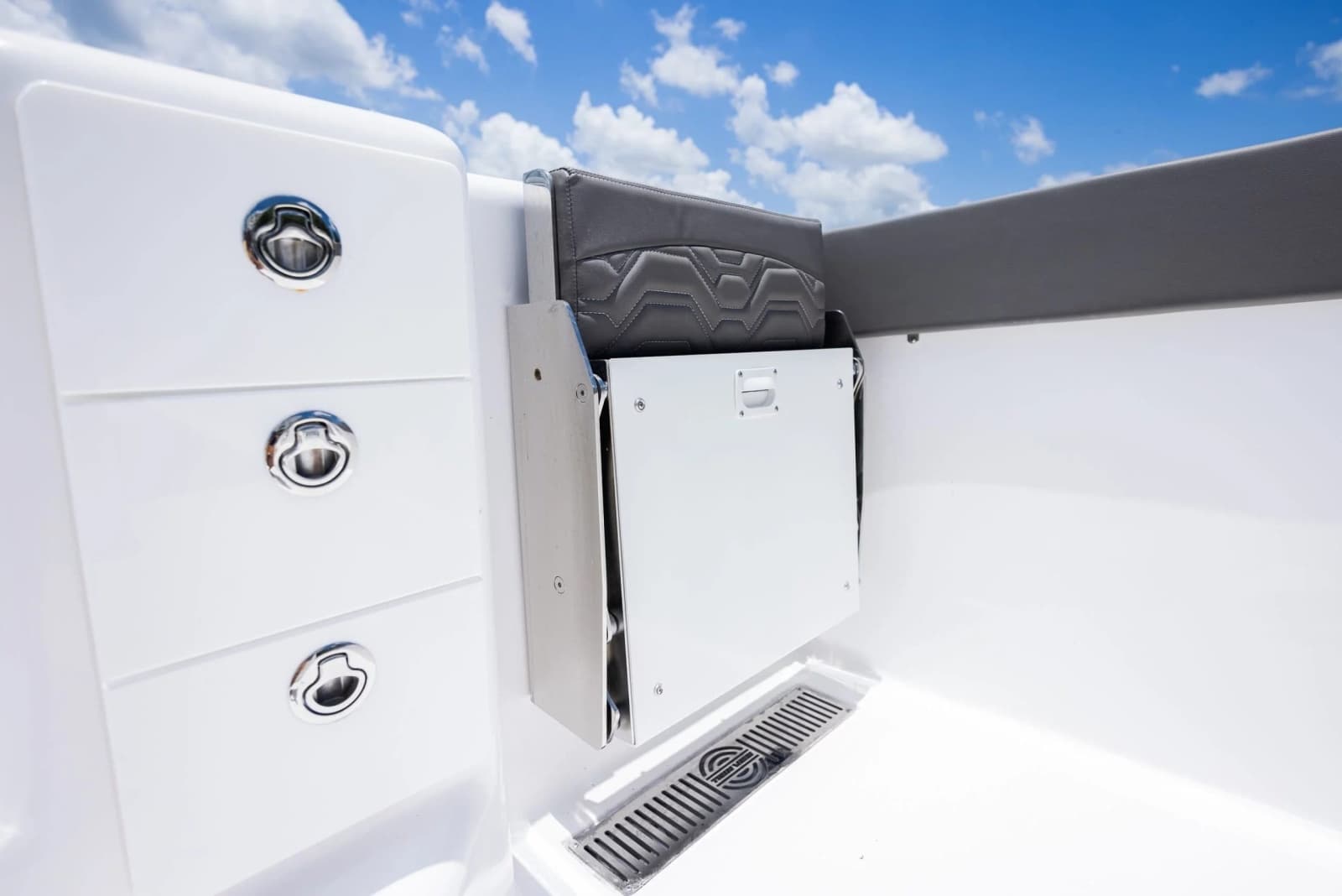 2026 Twin Vee 340 GFX CC