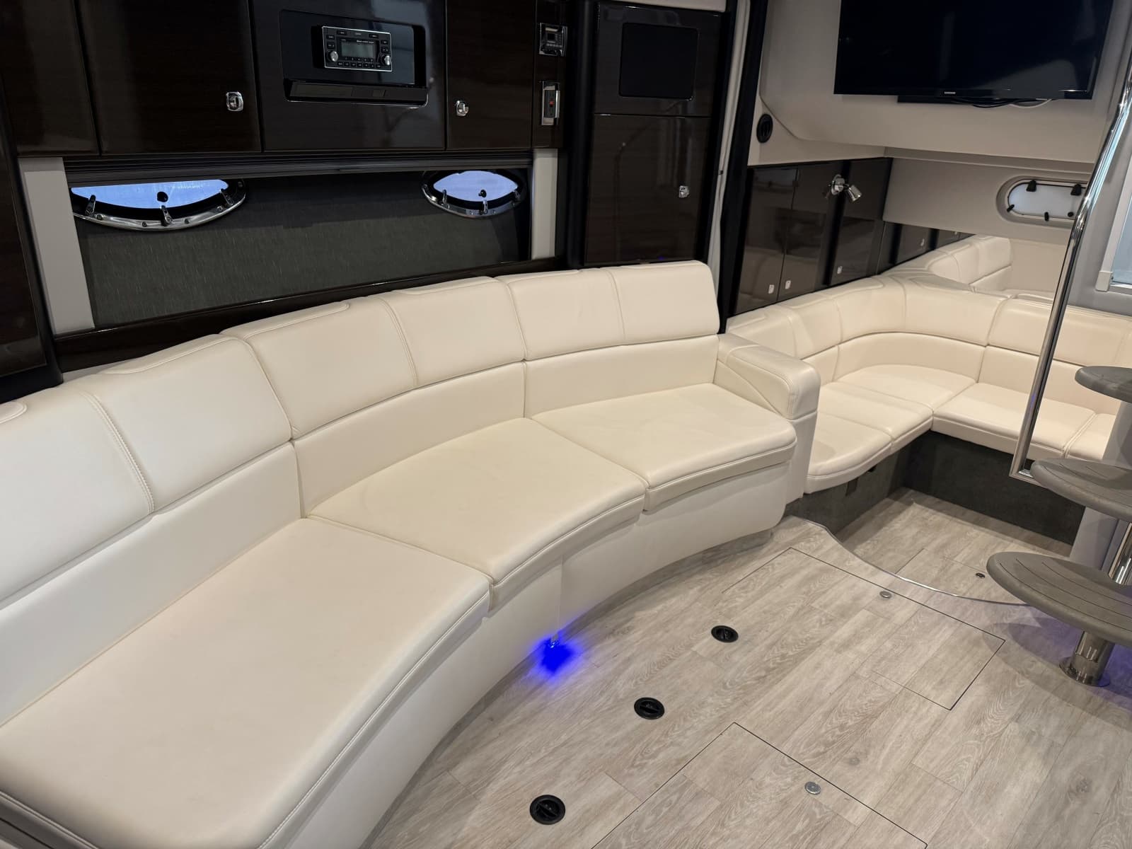 2020 Formula 34 Performance Cruiser - Photo 3
