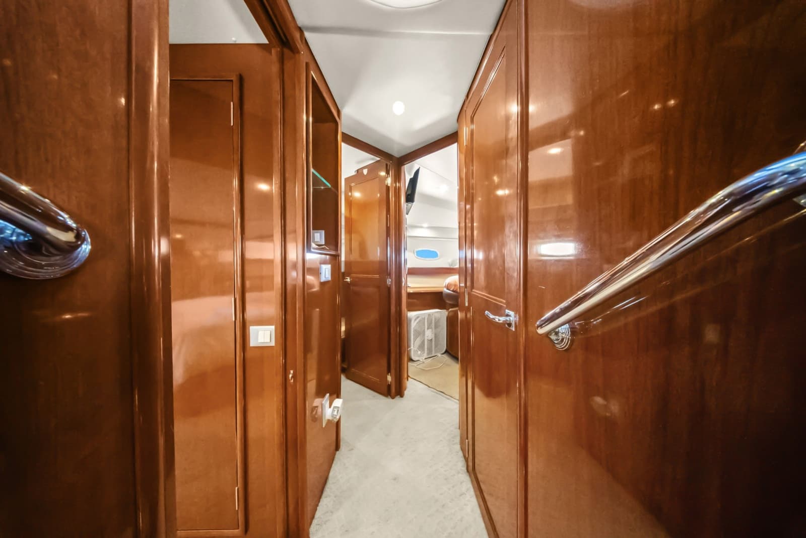 2008 Carver 56 Voyager SE - Photo 22