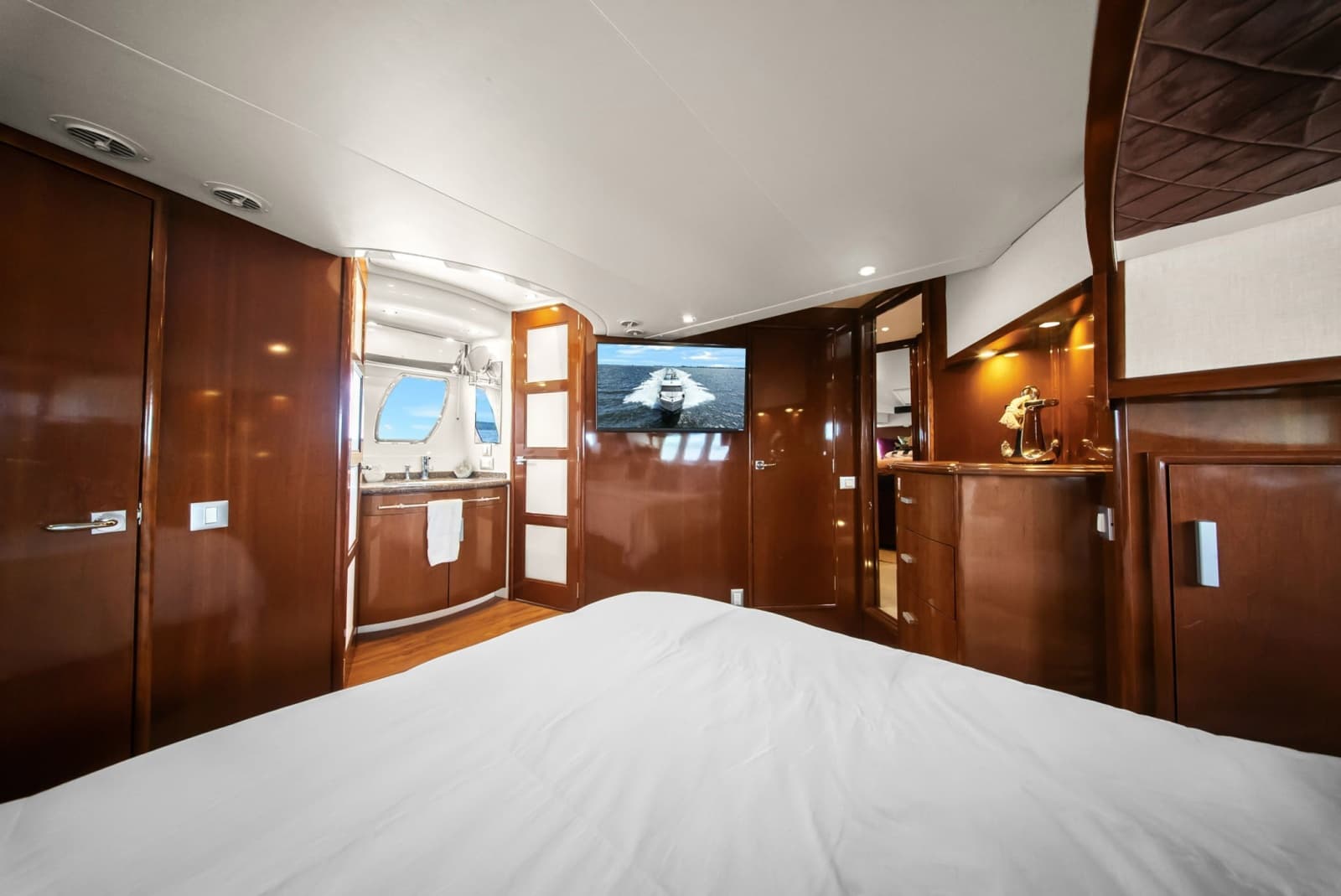 2008 Carver 56 Voyager SE - Photo 28