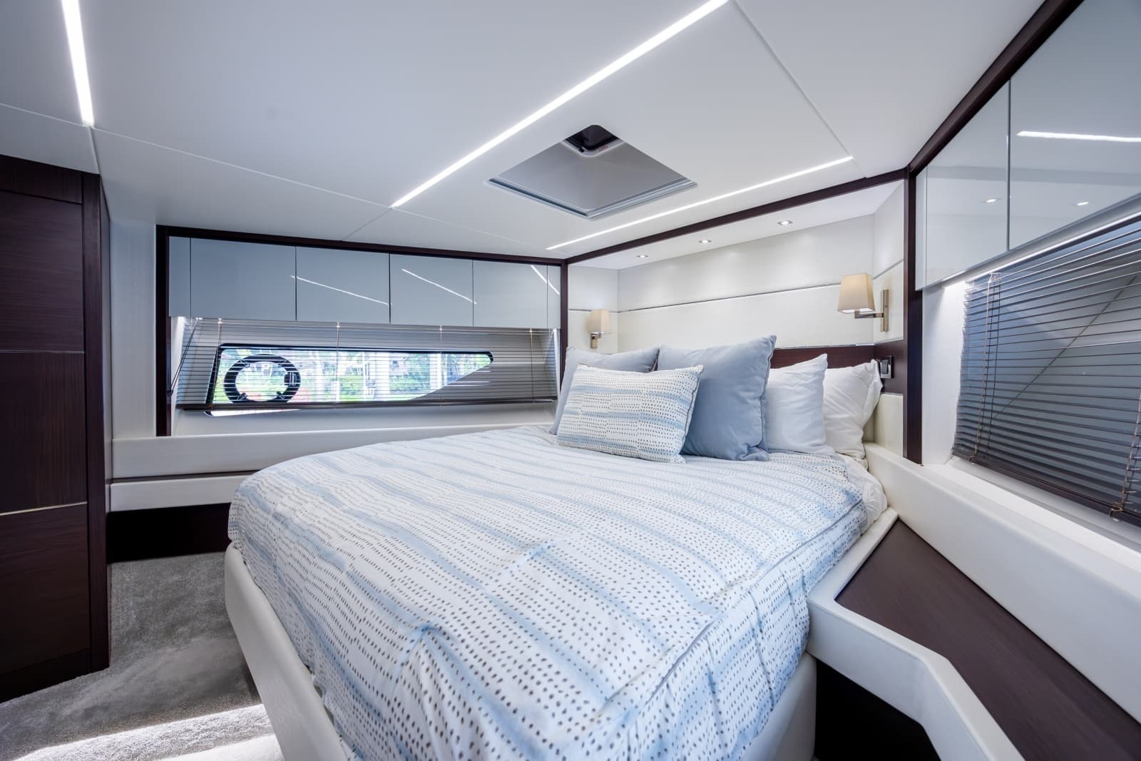 2020 Sunseeker PREDATOR 74 XPS