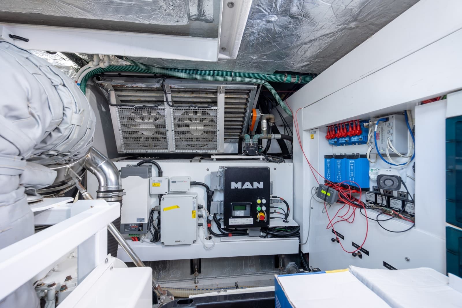 2020 Sunseeker PREDATOR 74 XPS