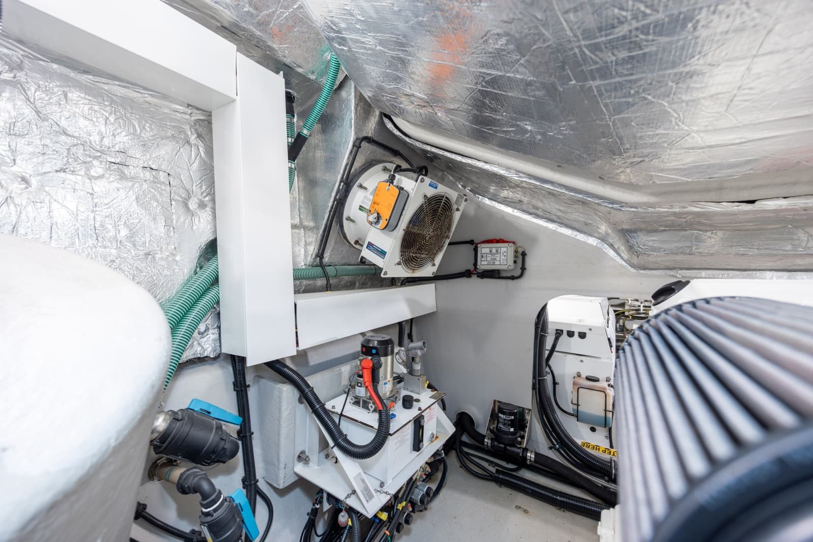 2020 Sunseeker PREDATOR 74 XPS