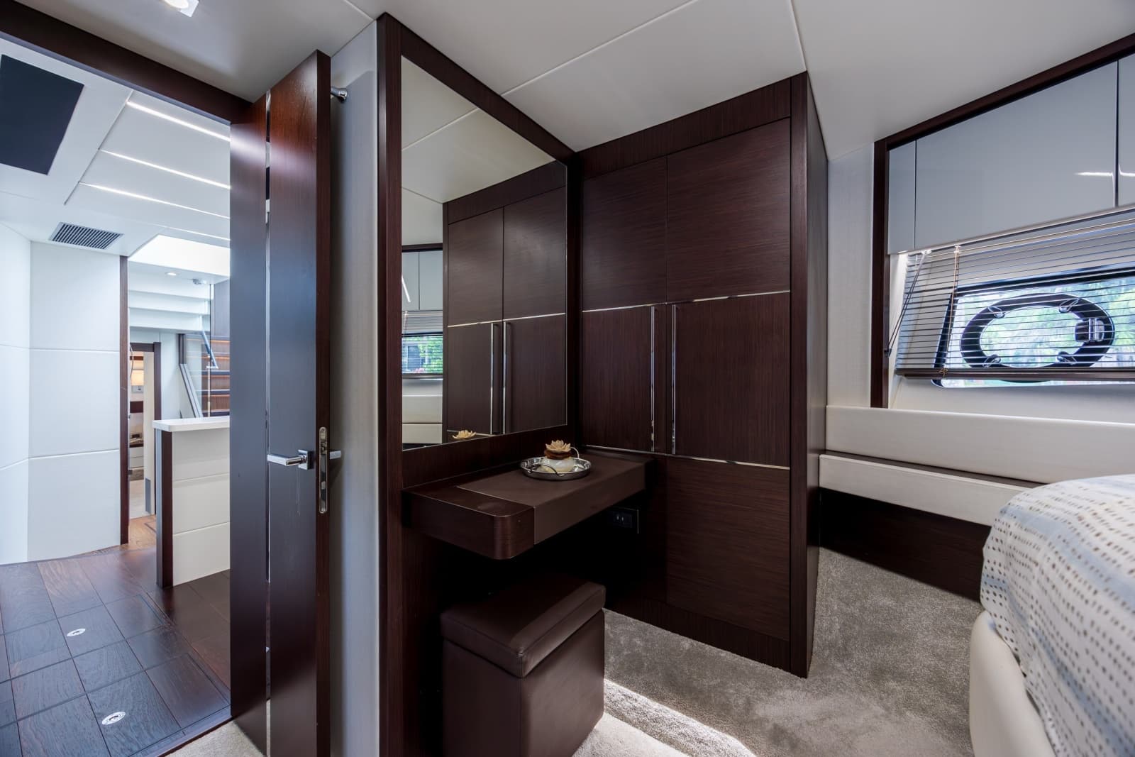 2020 Sunseeker PREDATOR 74 XPS