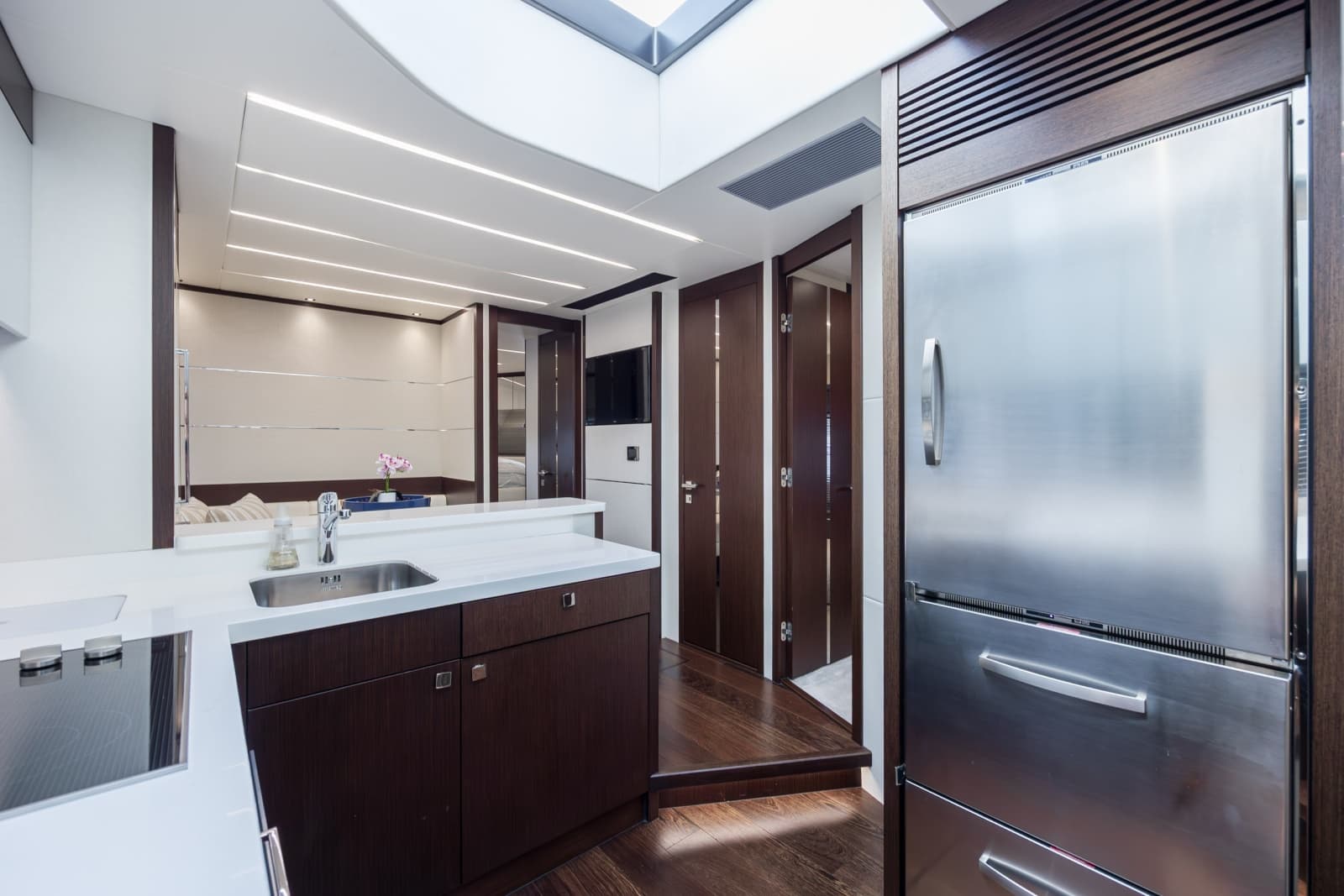 2020 Sunseeker PREDATOR 74 XPS