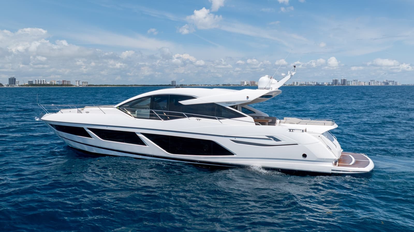 2020 Sunseeker PREDATOR 74 XPS