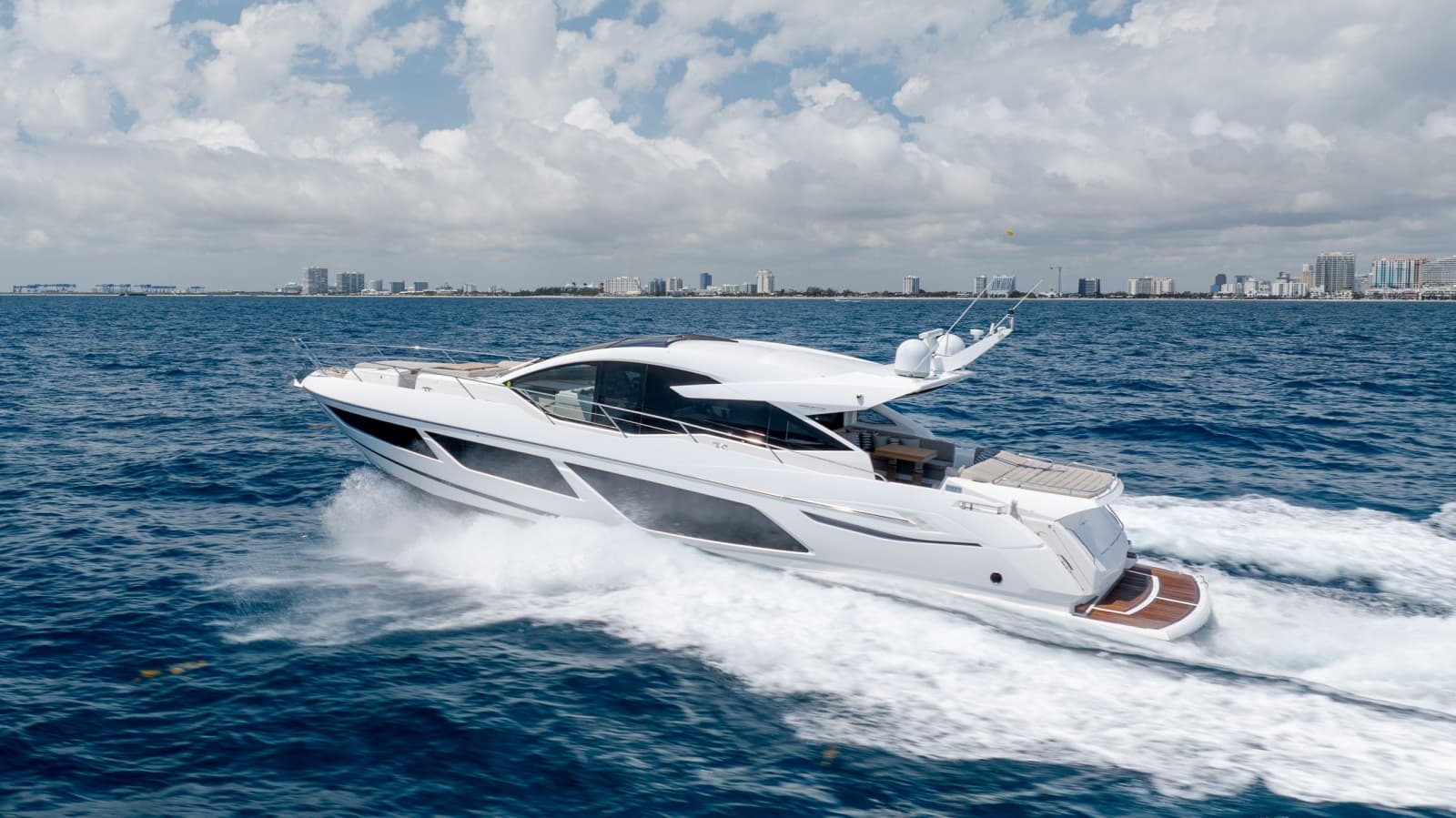 2020 Sunseeker PREDATOR 74 XPS