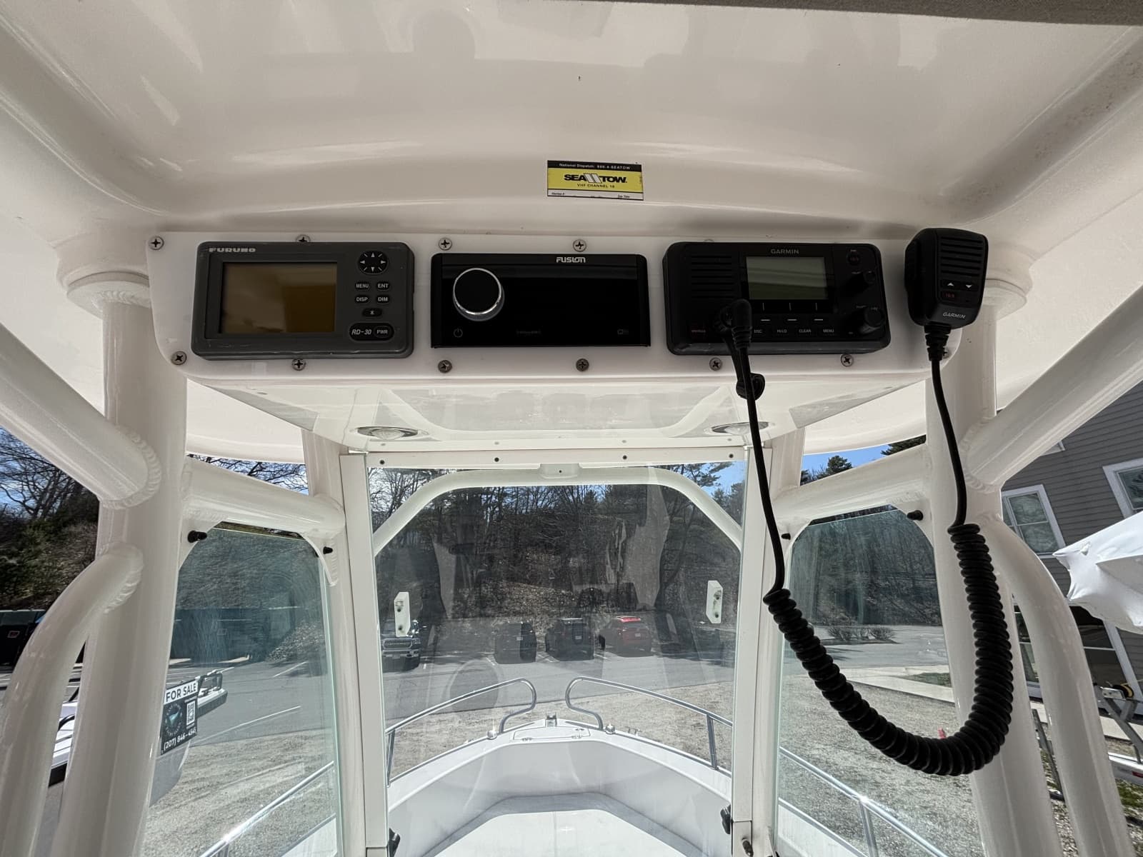 2011 Everglades Everglades 230 CC