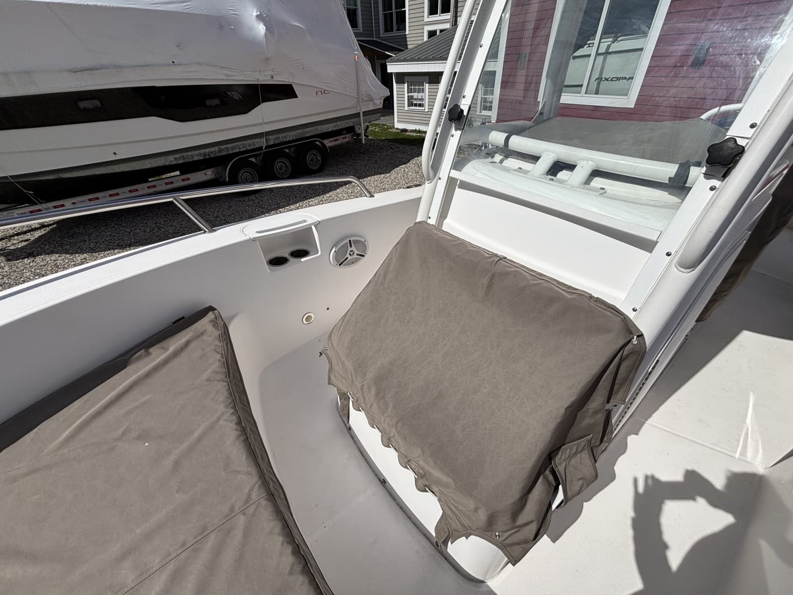 2011 Everglades Everglades 230 CC